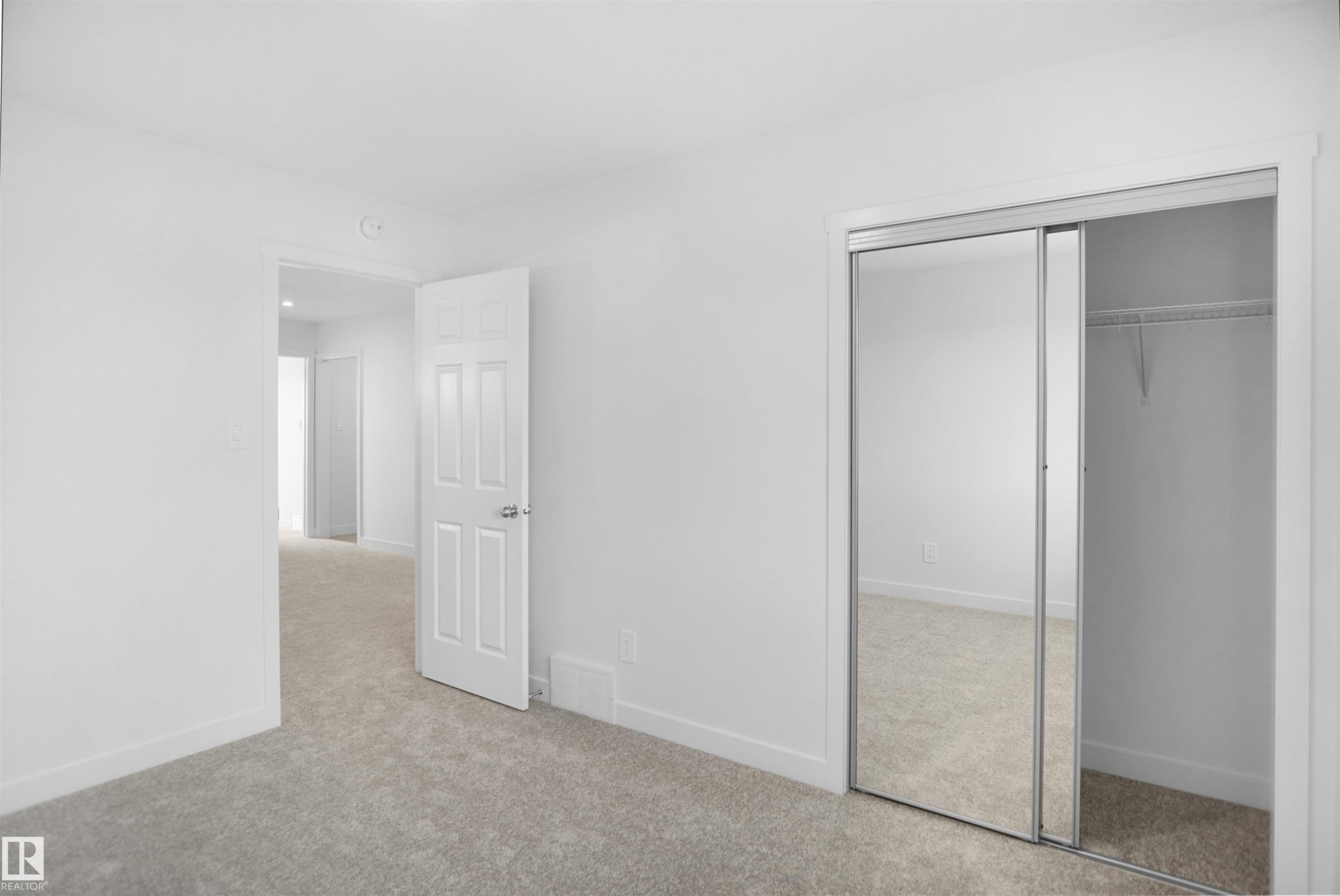 4635 Kinsella Landing, Edmonton, AB - Indoor Photo Showing Other Room