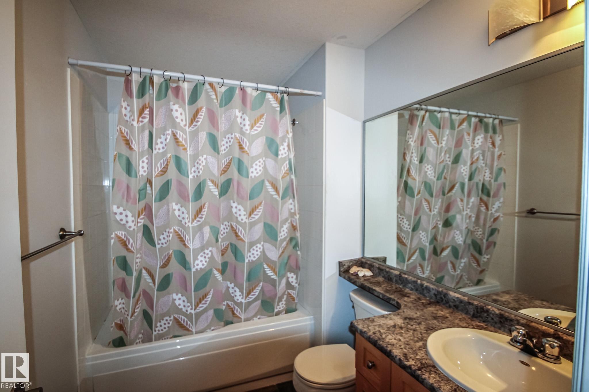 #2 1501 8 Ave, Cold Lake, AB - Indoor Photo Showing Bathroom