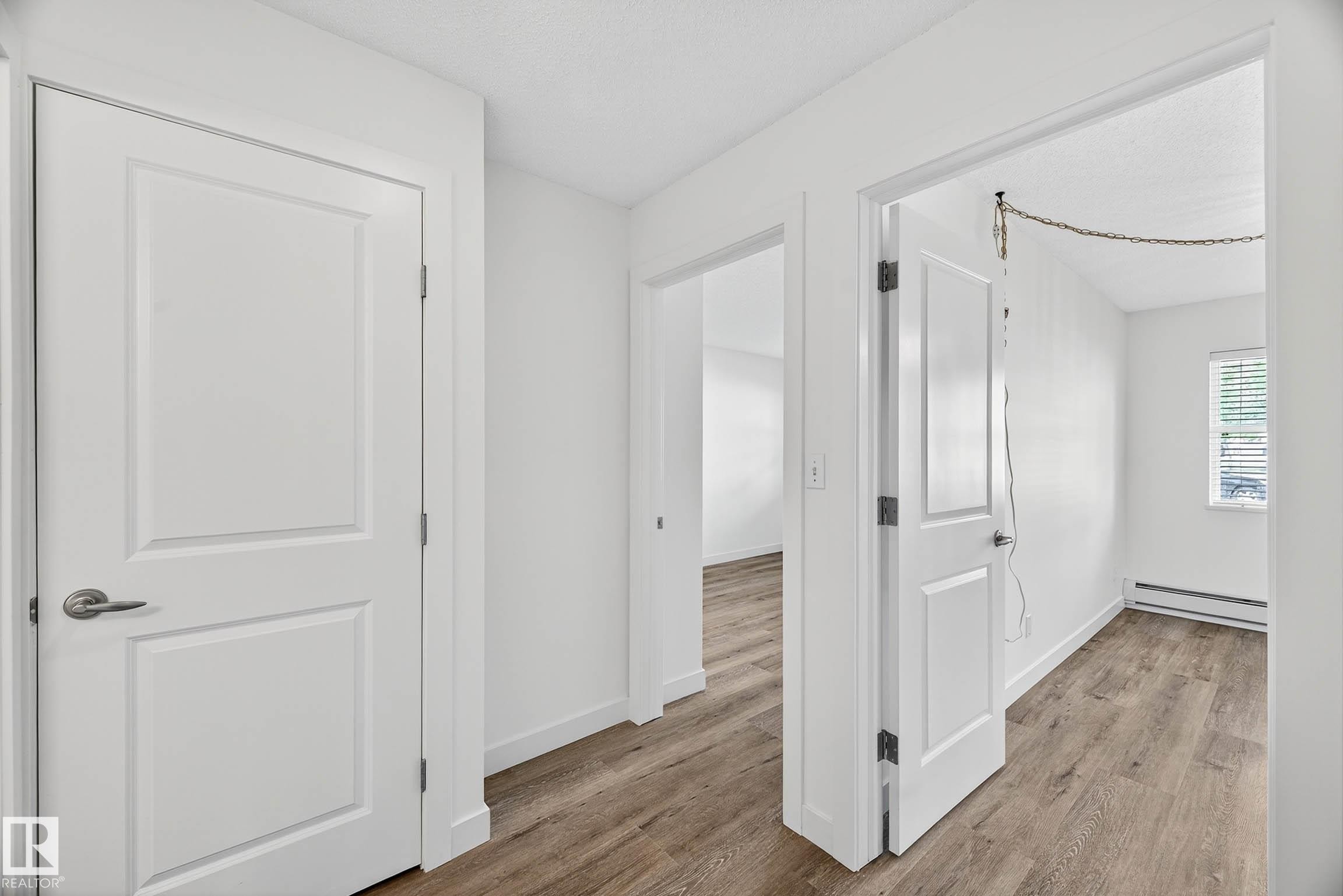 121 17404 64 Avenue, Edmonton, AB - Indoor Photo Showing Other Room