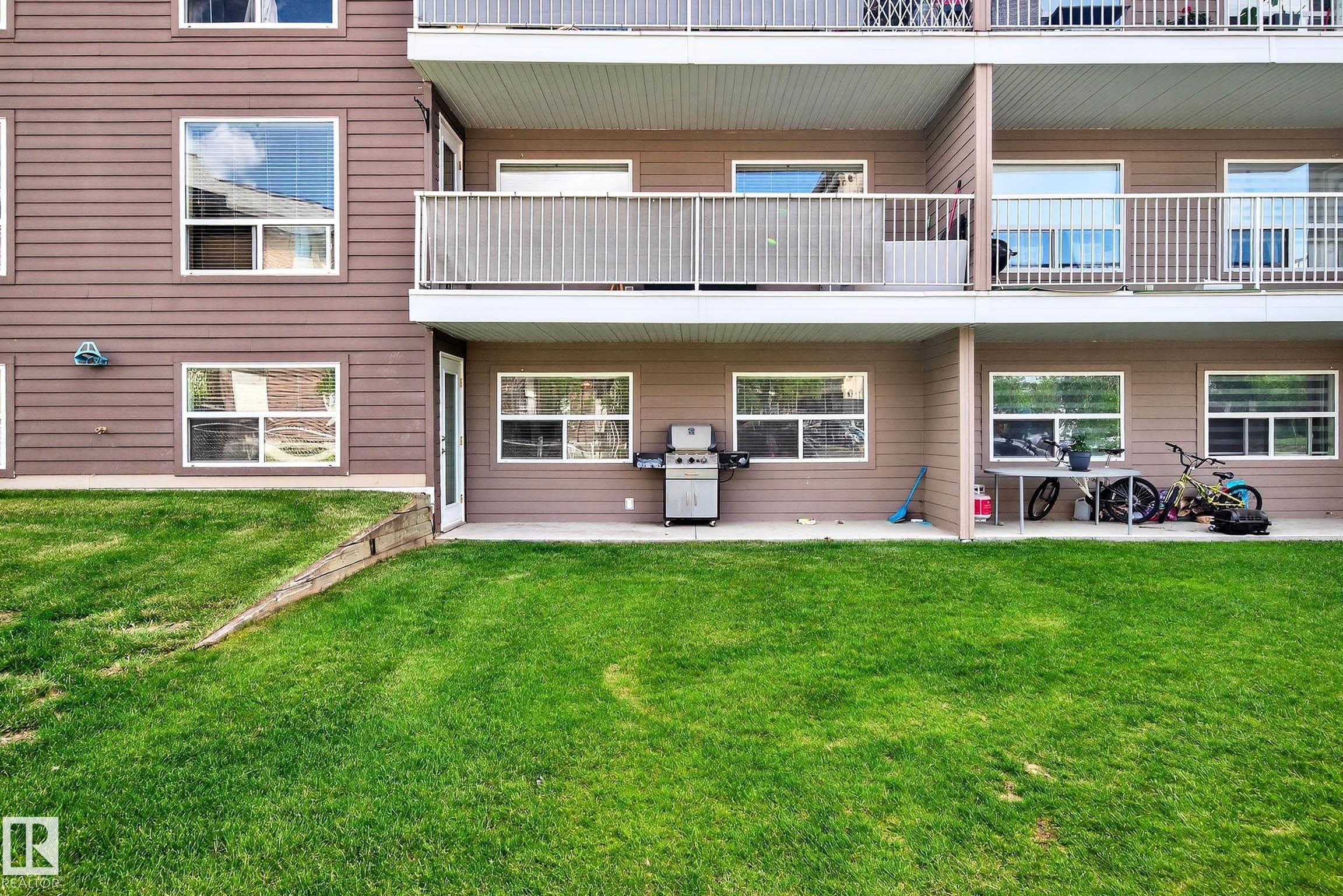 121 17404 64 Avenue, Edmonton, AB - Outdoor