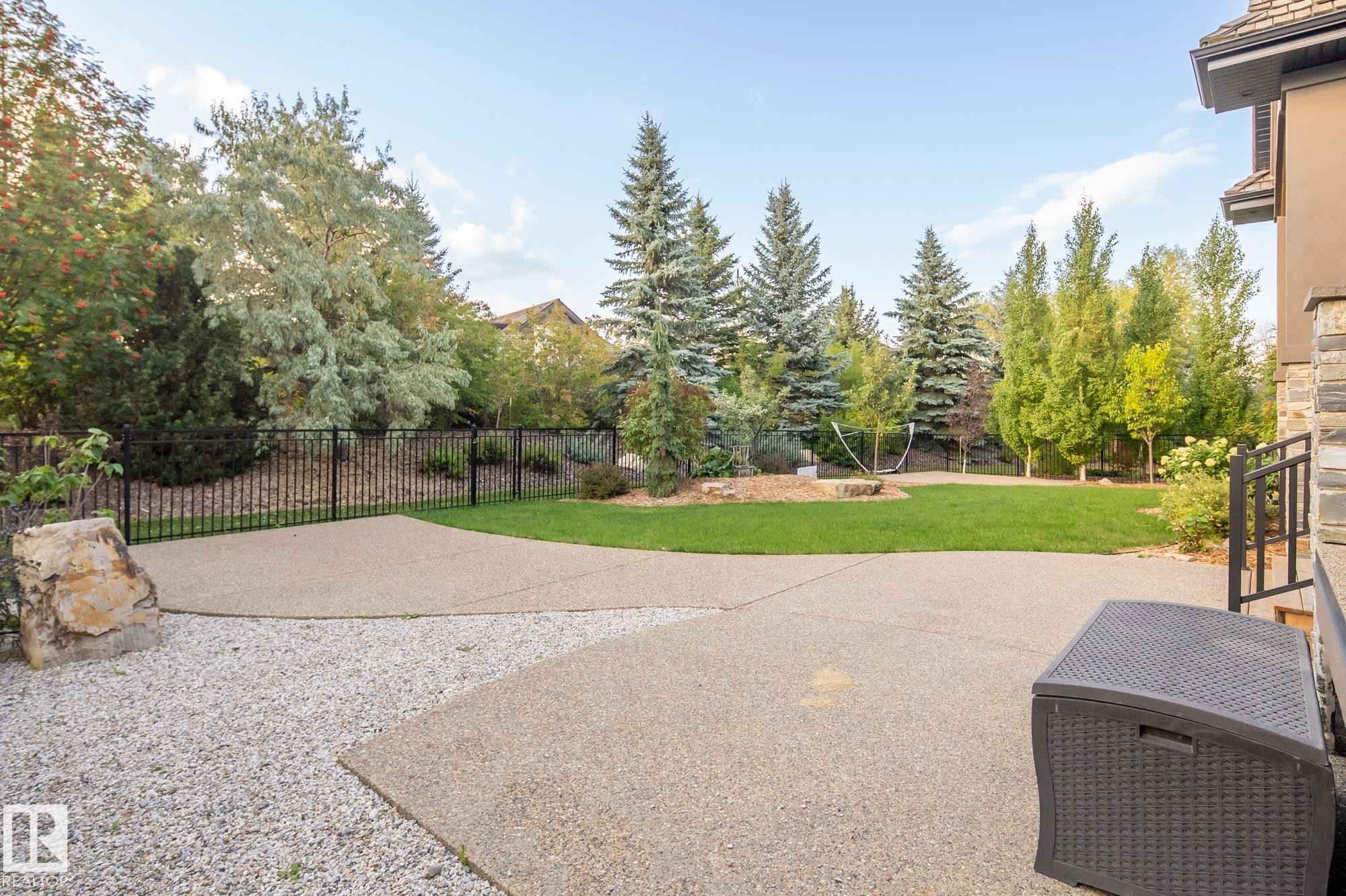 2767 Wheaton Drive, Edmonton, AB - Outdoor