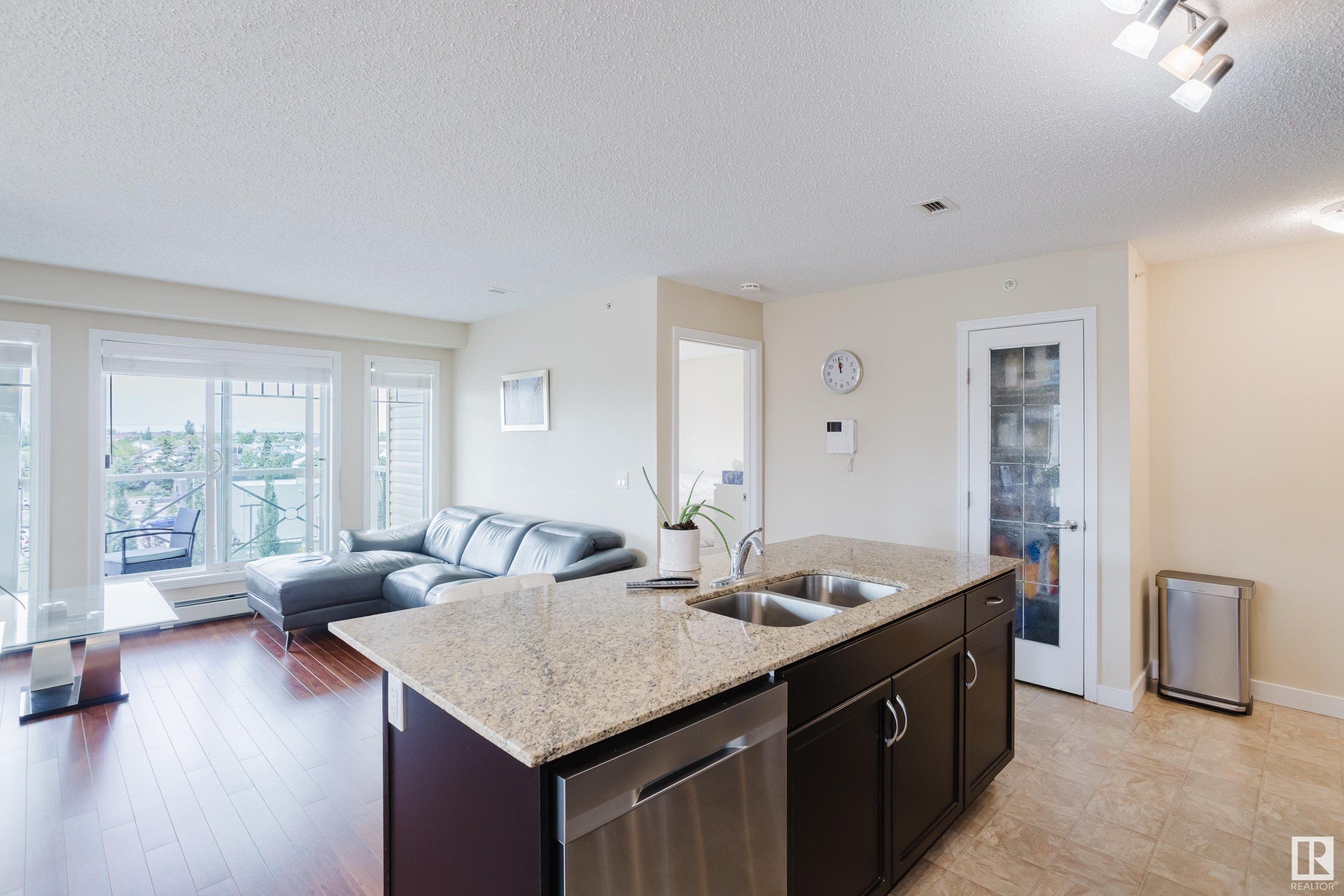 415 12650 142 Avenue, Edmonton, AB - Indoor