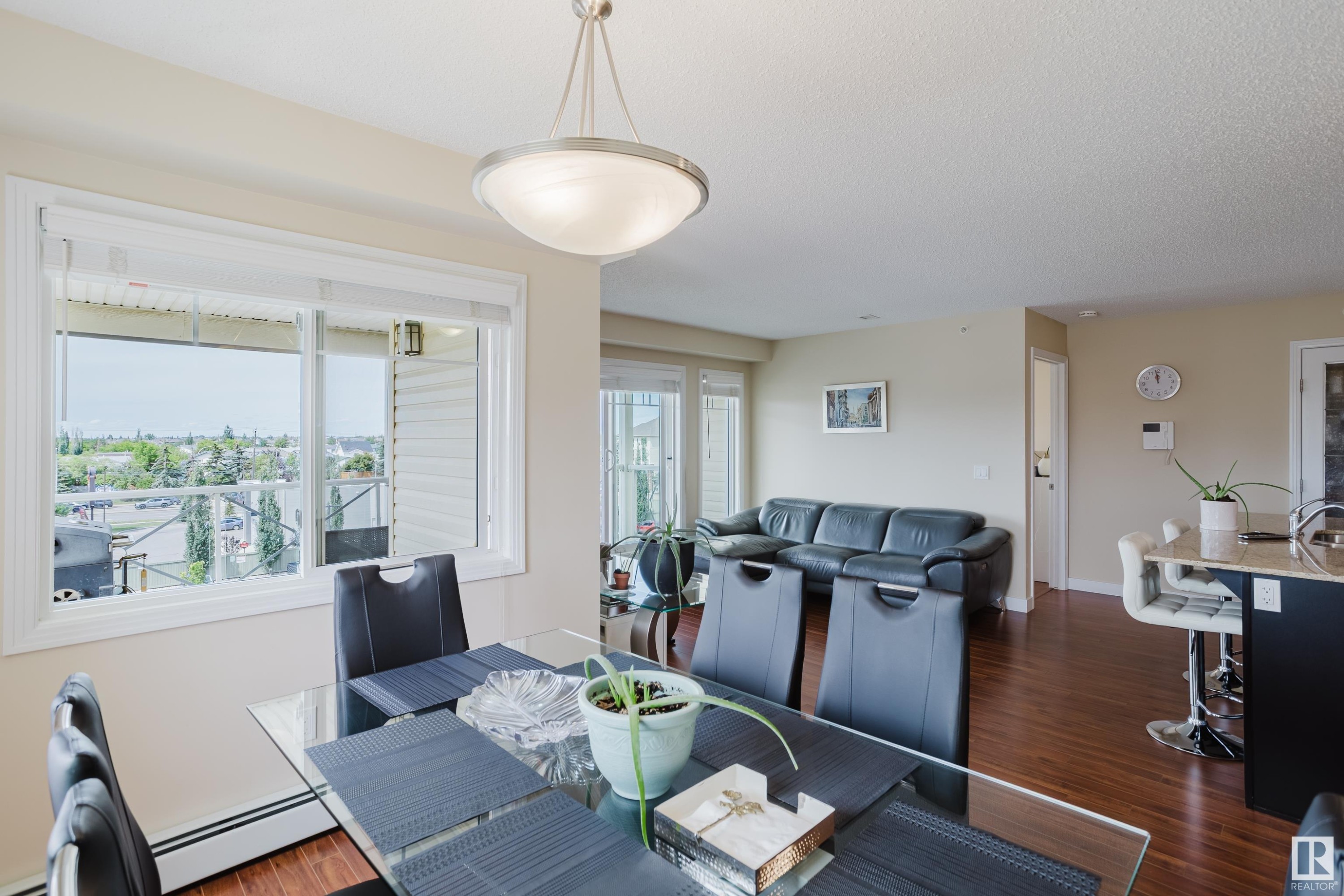 415 12650 142 Avenue, Edmonton, AB - Indoor Photo Showing Dining Room