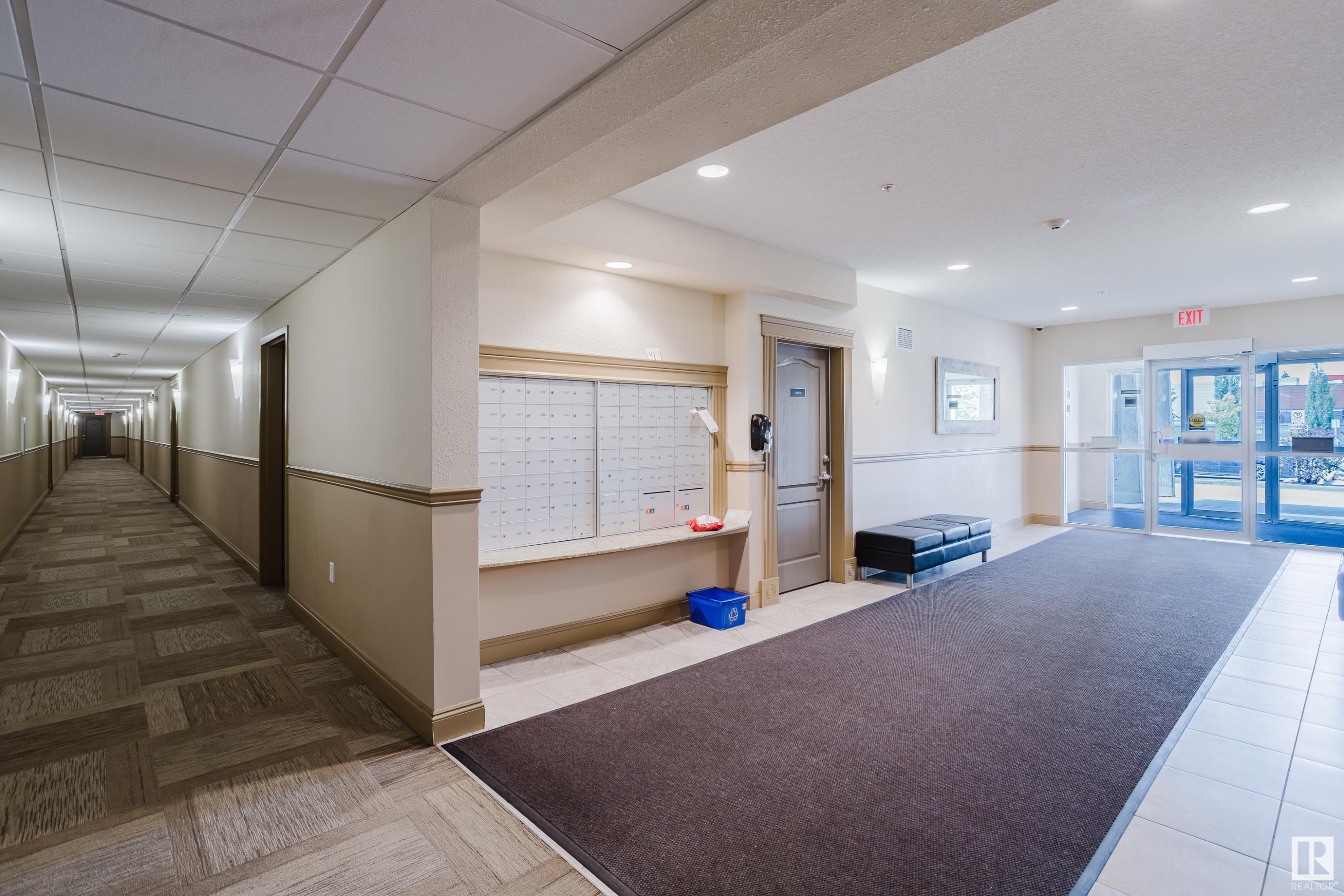 415 12650 142 Avenue, Edmonton, AB - Indoor Photo Showing Other Room