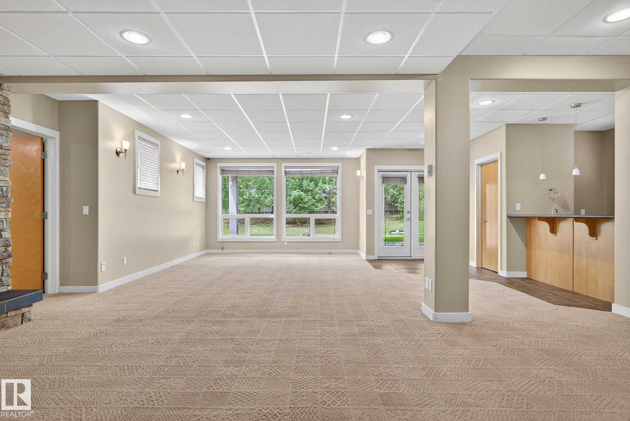 15860 41 Avenue, Edmonton, AB - Indoor Photo Showing Other Room