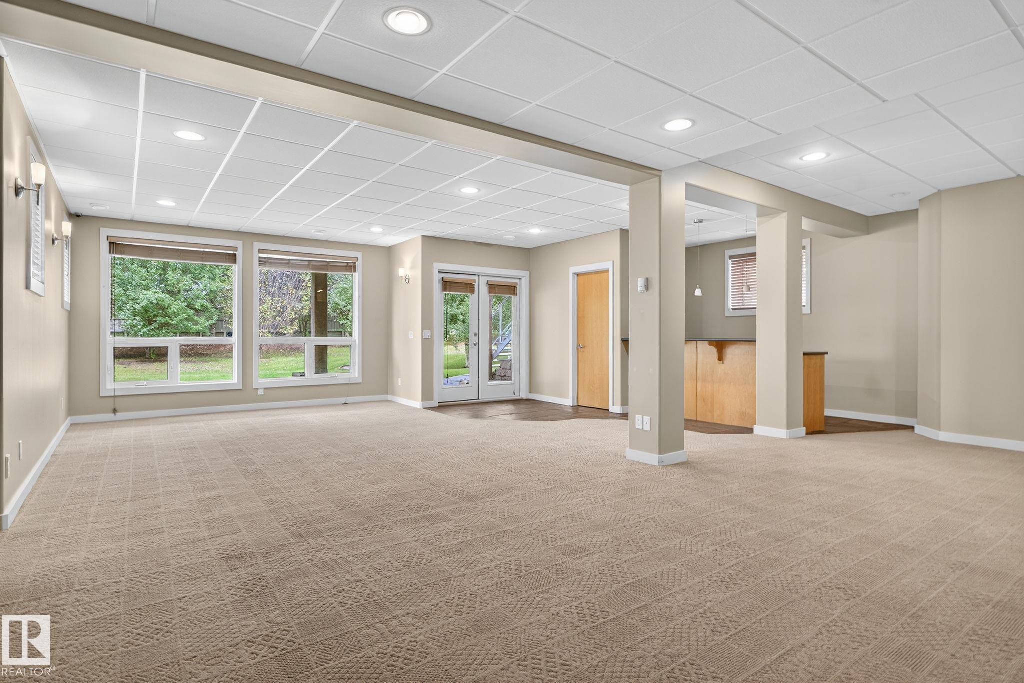 15860 41 Avenue, Edmonton, AB - Indoor