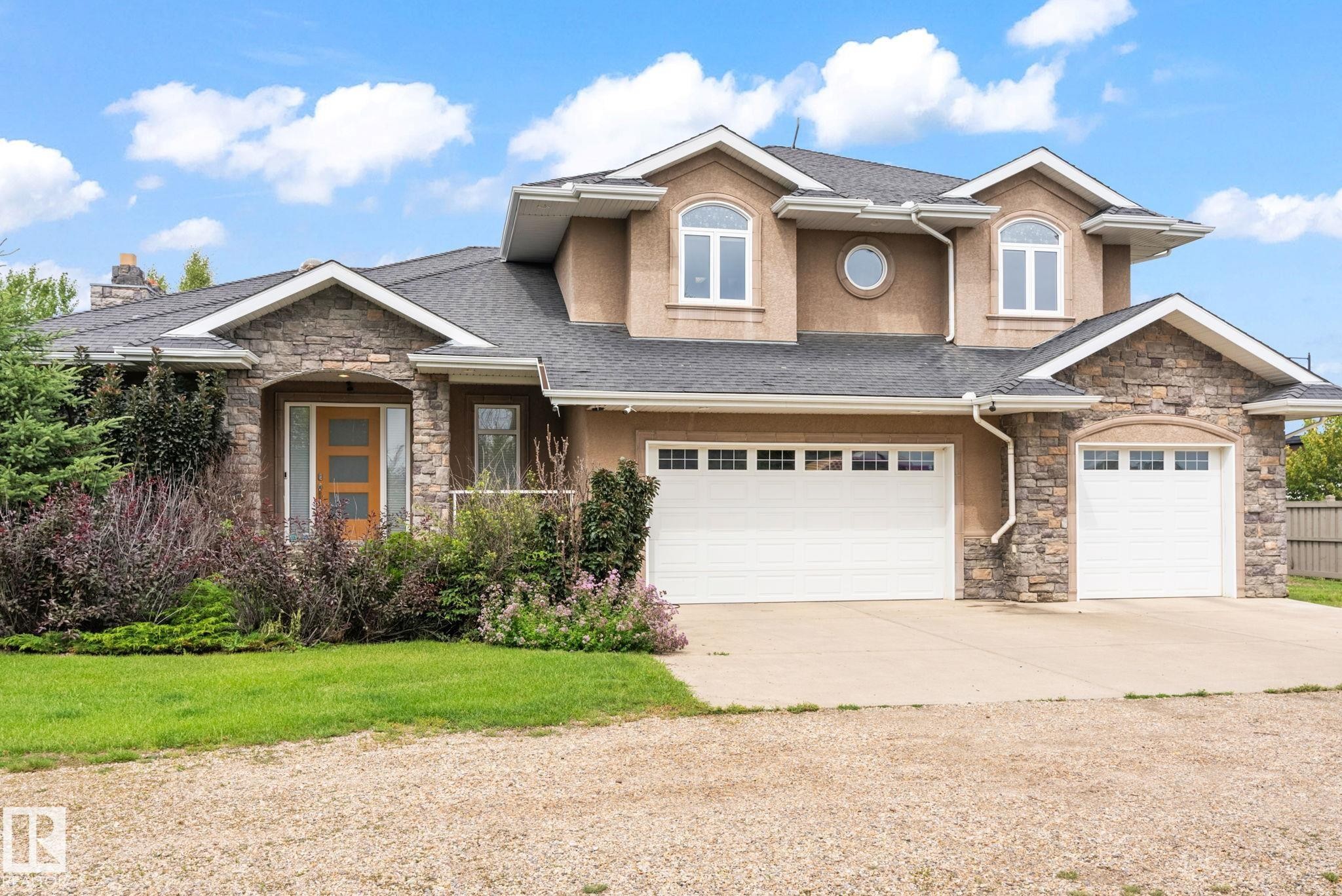 15860 41 Avenue, Edmonton, AB - Outdoor With Facade