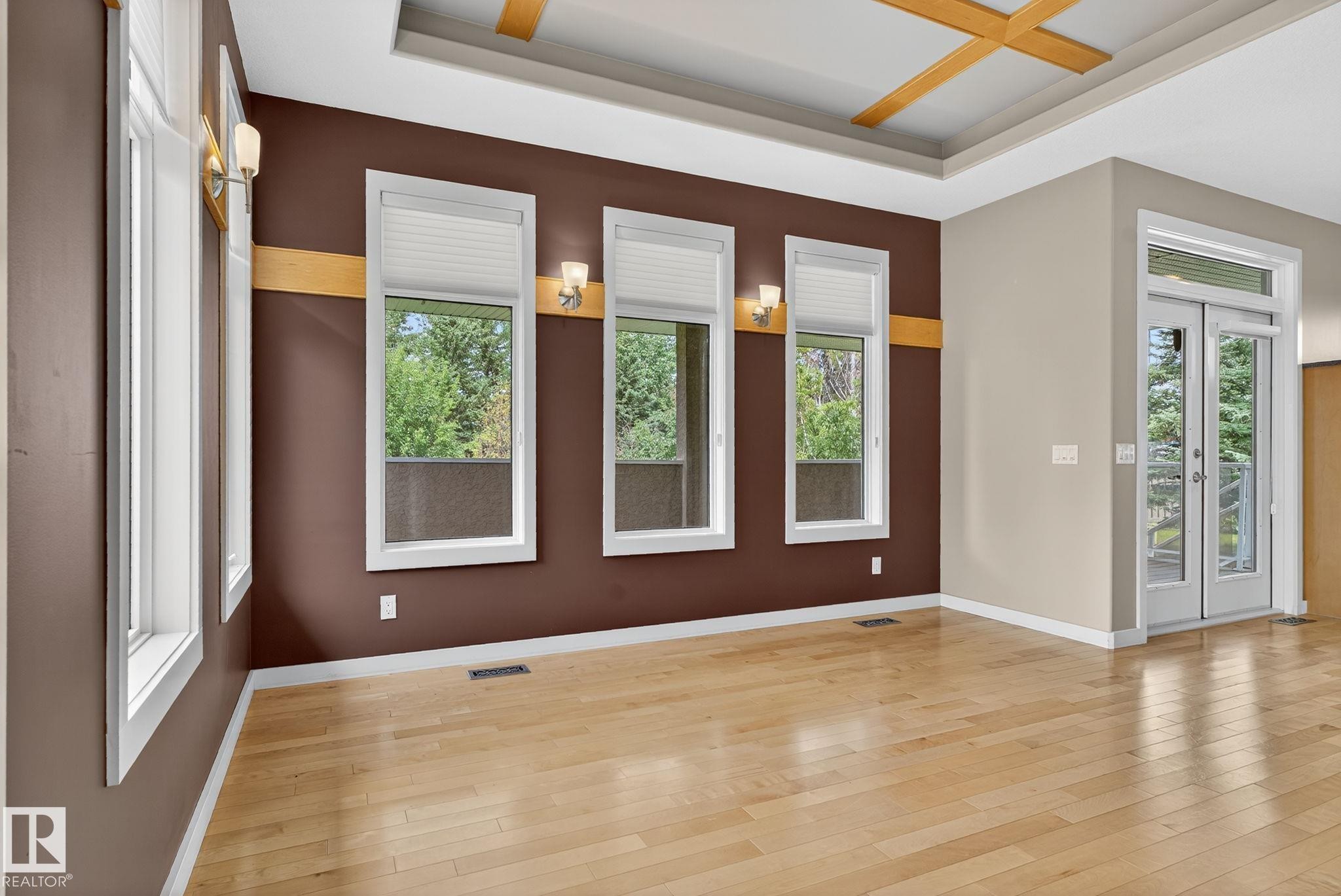 15860 41 Avenue, Edmonton, AB - Indoor Photo Showing Other Room