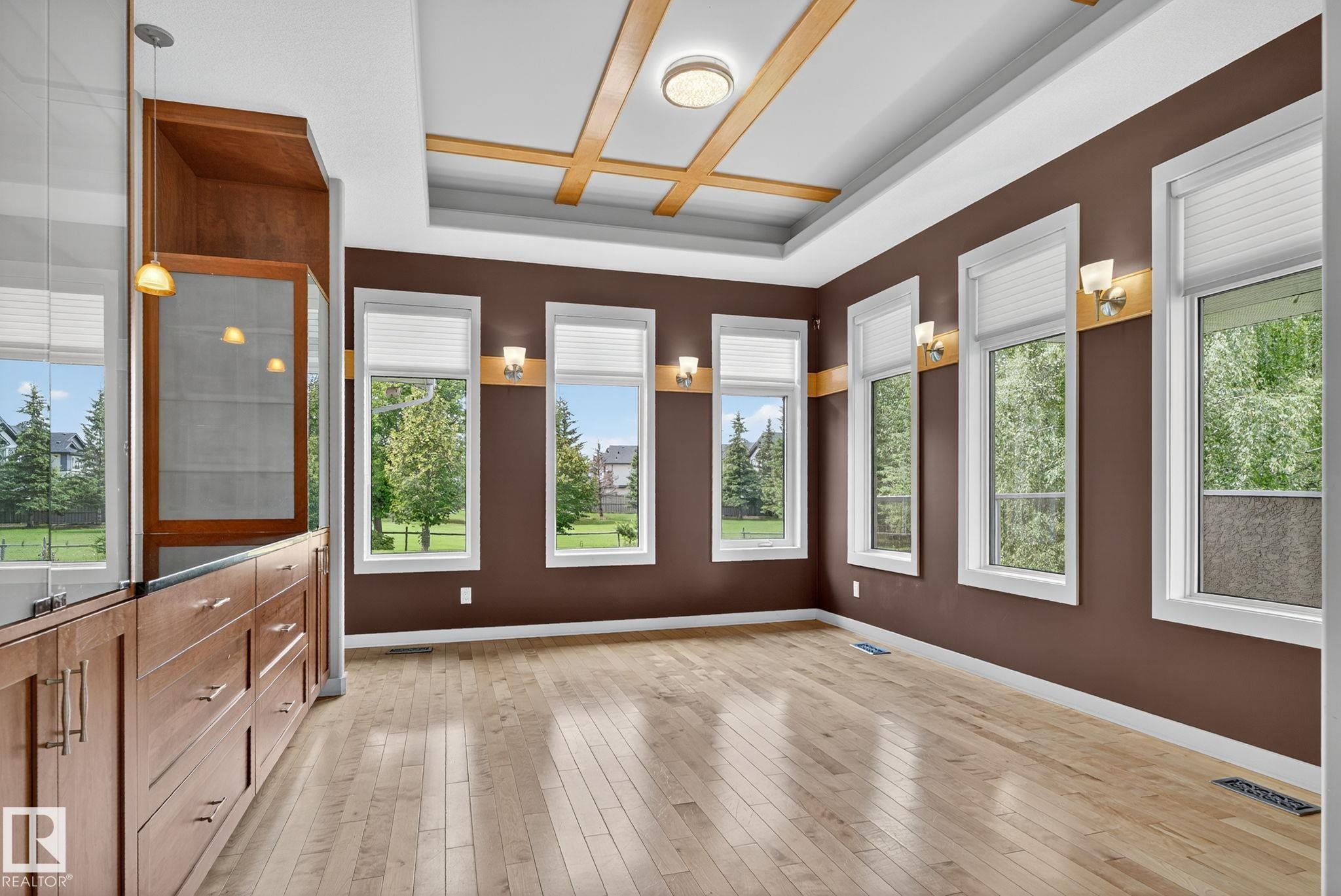 15860 41 Avenue, Edmonton, AB - Indoor Photo Showing Other Room