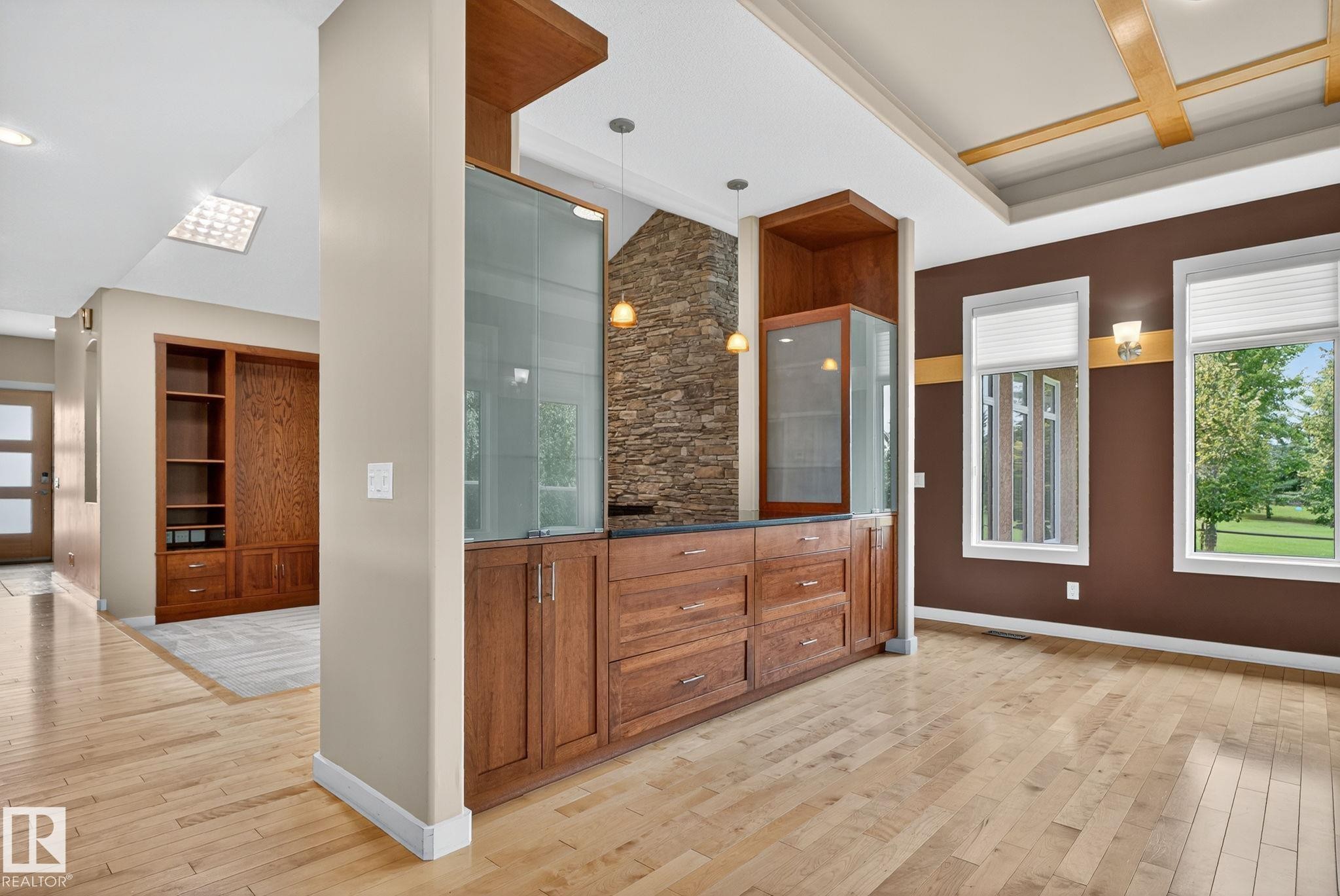 15860 41 Avenue, Edmonton, AB - Indoor Photo Showing Other Room