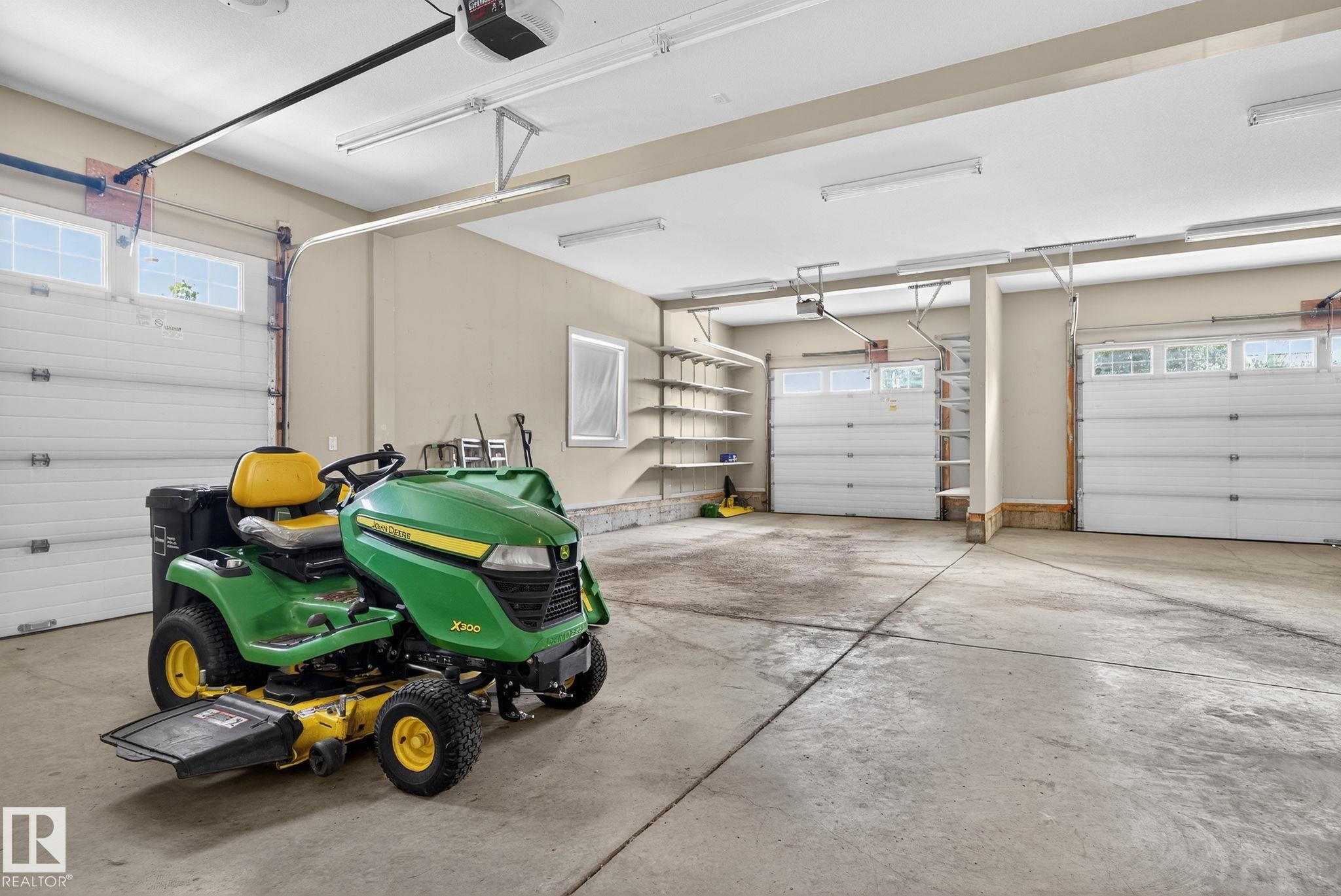 15860 41 Avenue, Edmonton, AB - Indoor Photo Showing Garage