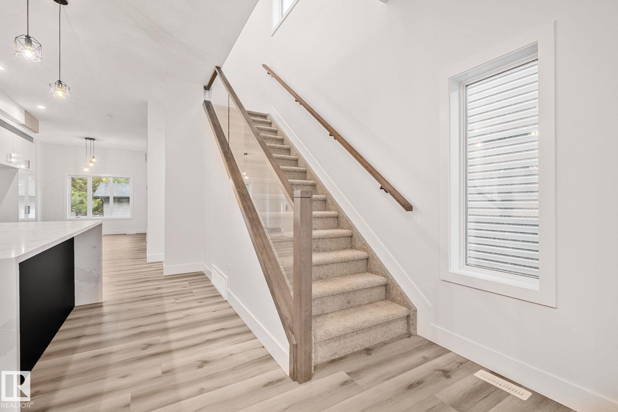 11032 128 Street, Edmonton, AB - Indoor Photo Showing Other Room