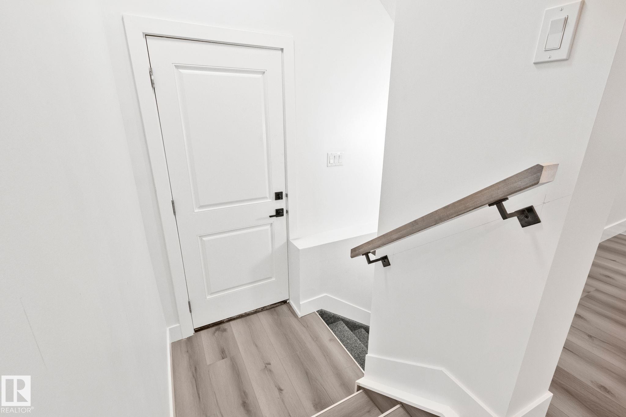 11032 128 Street, Edmonton, AB - Indoor Photo Showing Other Room