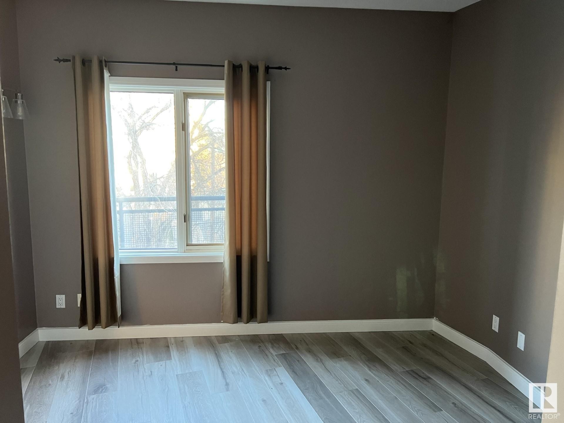 405 11415 100 Avenue, Edmonton, AB - Indoor Photo Showing Other Room