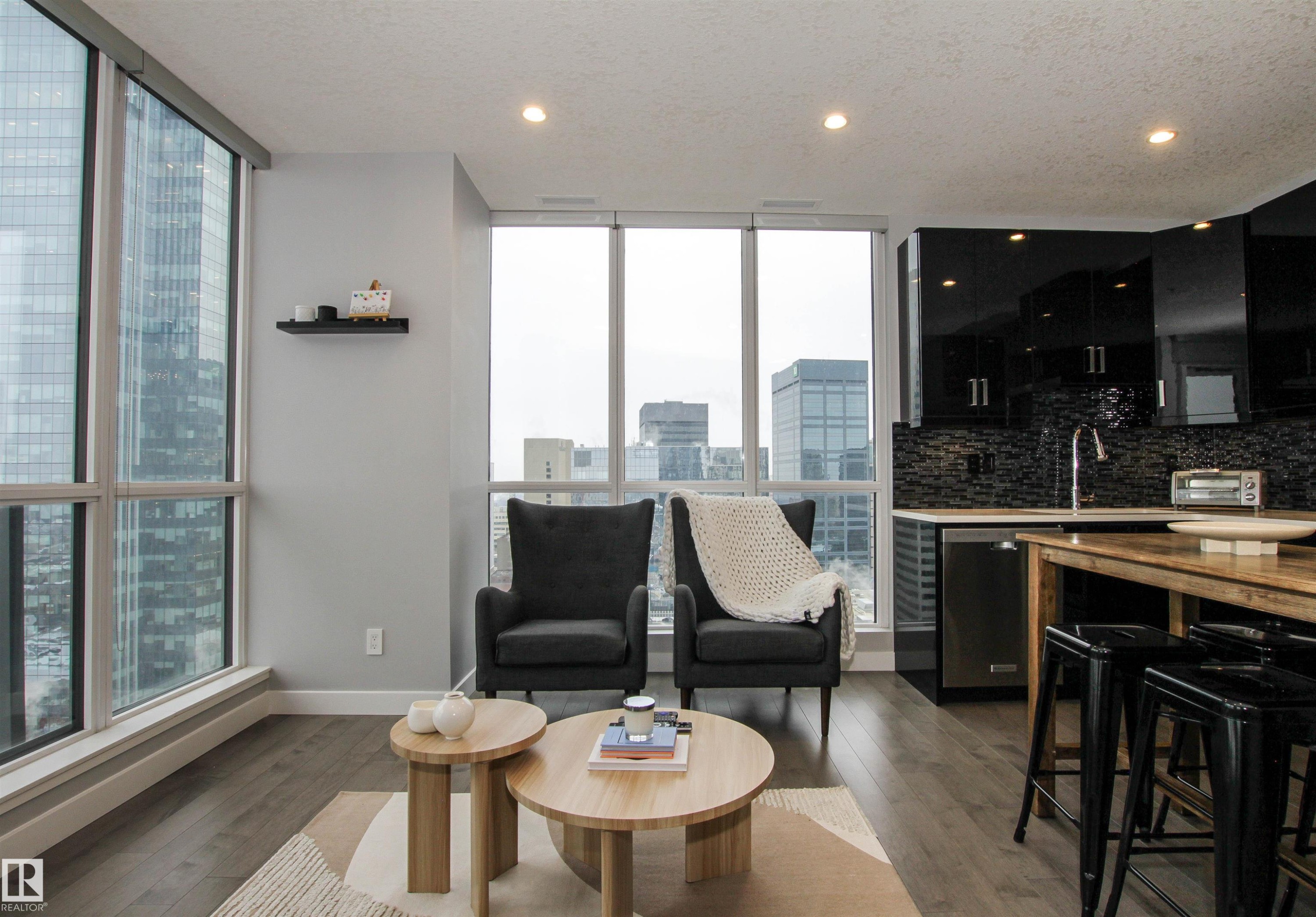 2003 10238 103 Street, Edmonton, AB - Indoor Photo Showing Living Room