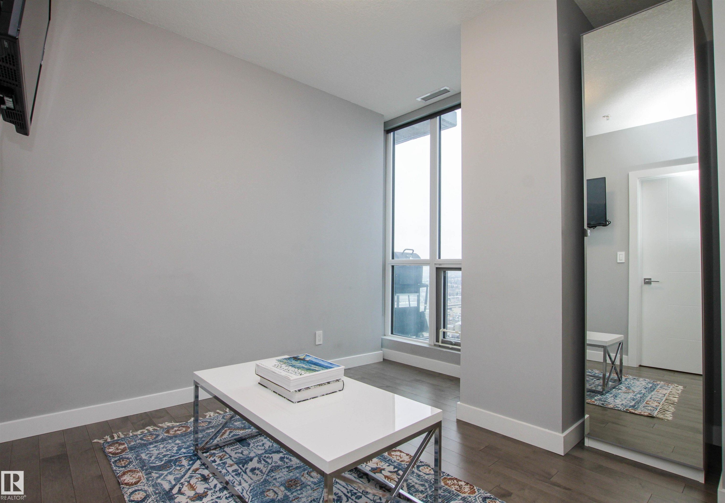 2003 10238 103 Street, Edmonton, AB - Indoor