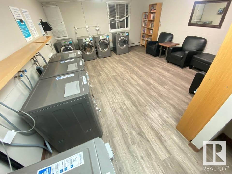 206 10616 156 Street, Edmonton, AB - Indoor