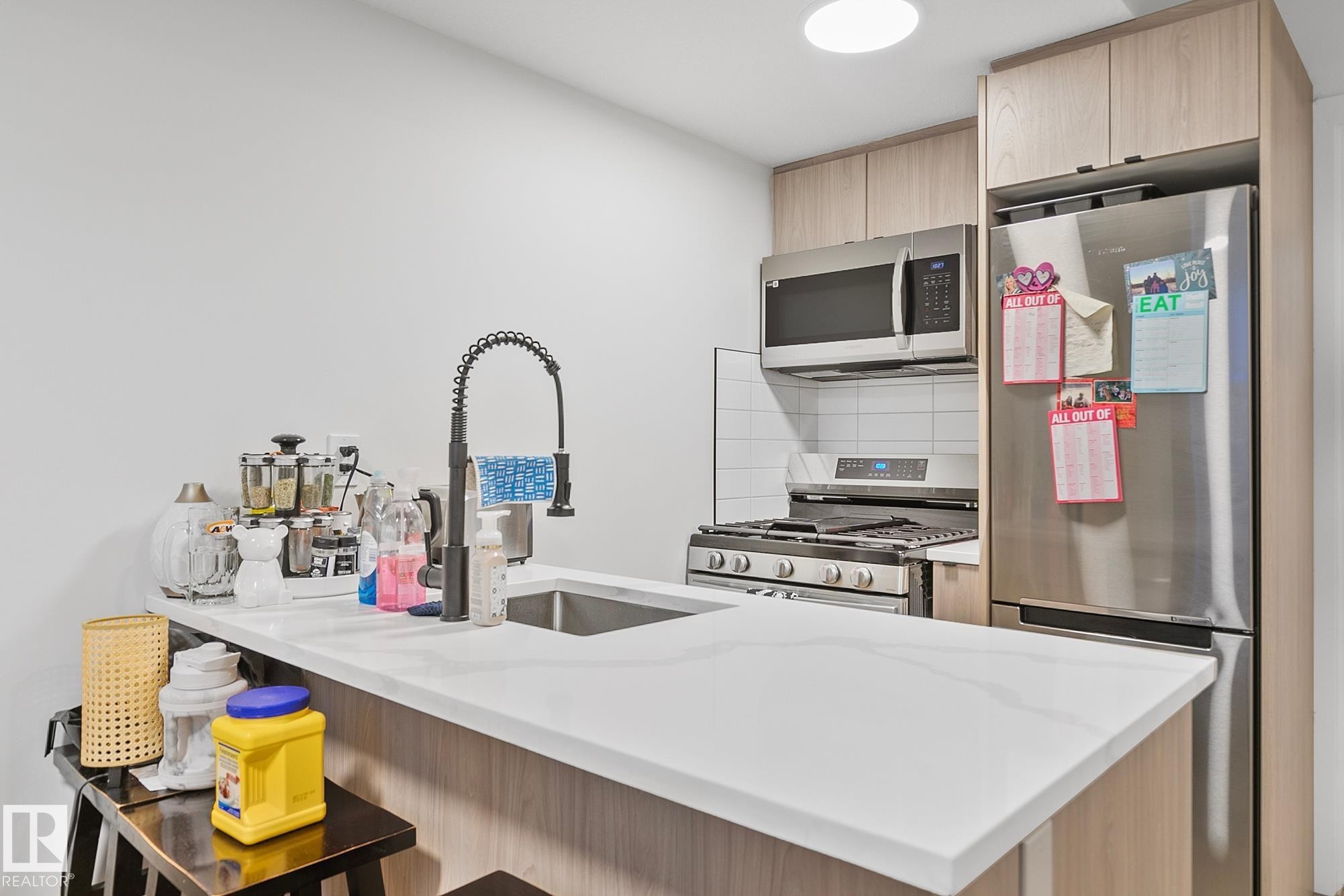 10363 149 Street, Edmonton, AB - Indoor Photo Showing Kitchen