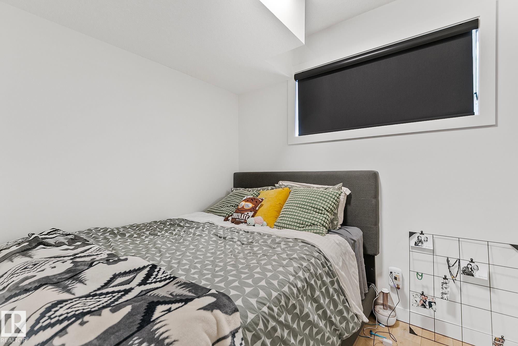 10363 149 Street, Edmonton, AB - Indoor Photo Showing Bedroom