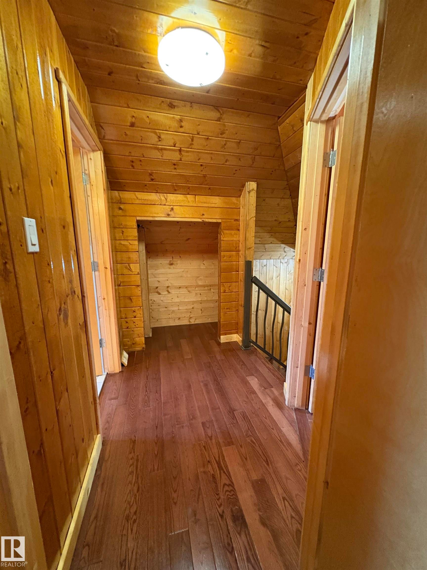 B58018 Hiway 29, Rural St. Paul County, AB - Indoor Photo Showing Other Room