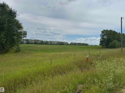 . . Rural Two Hills County, AB T0B 4K0