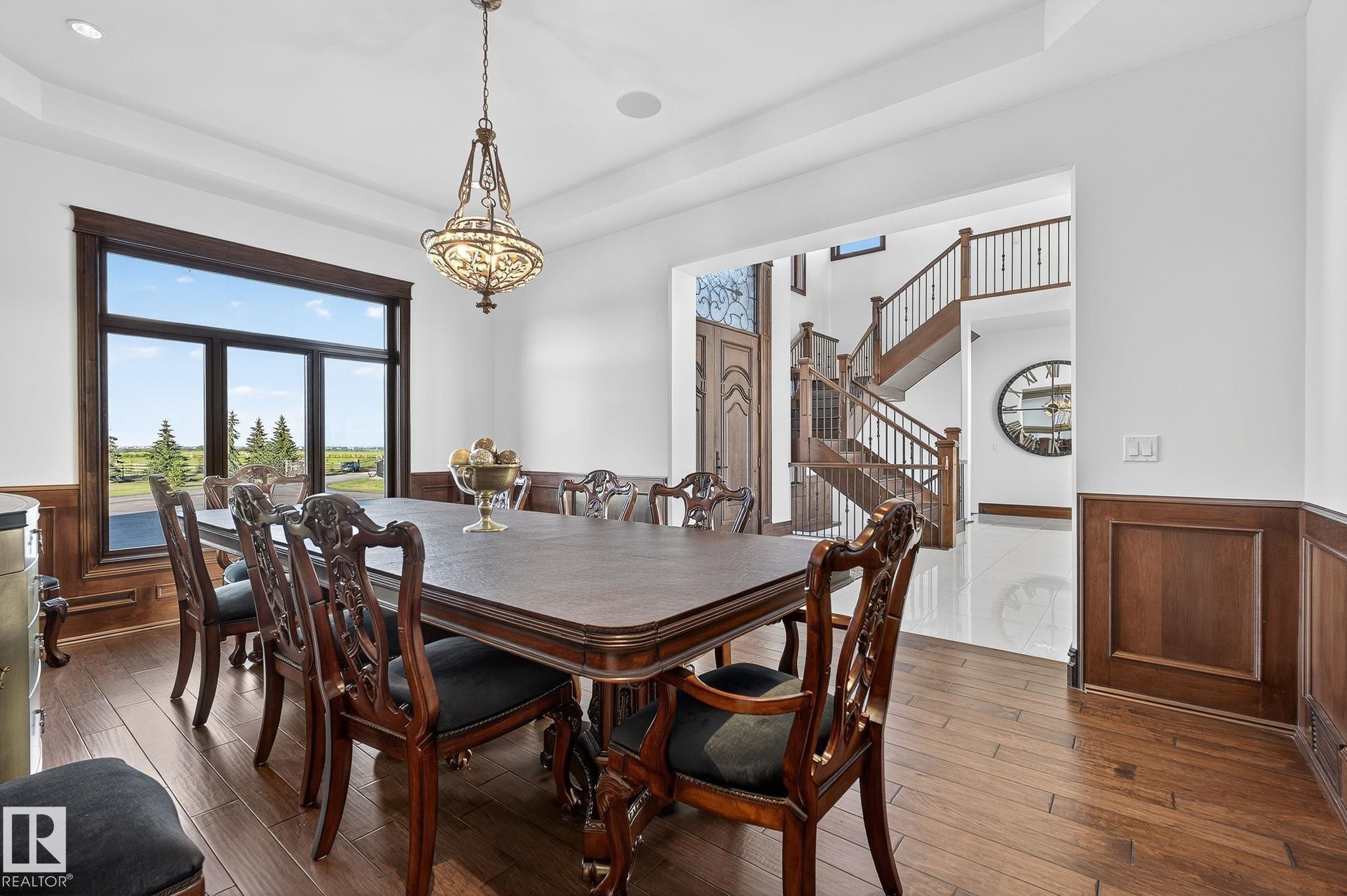 53524 Range Road 263A, Rural Sturgeon County, AB - Indoor Photo Showing Dining Room