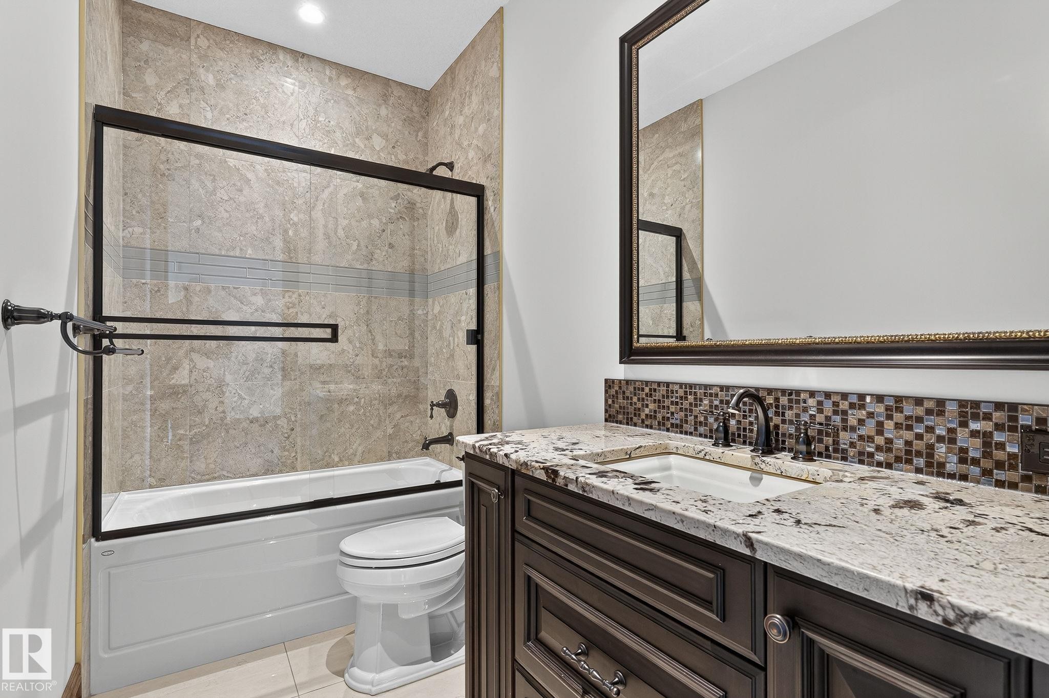 53524 Range Road 263A, Rural Sturgeon County, AB - Indoor Photo Showing Bathroom