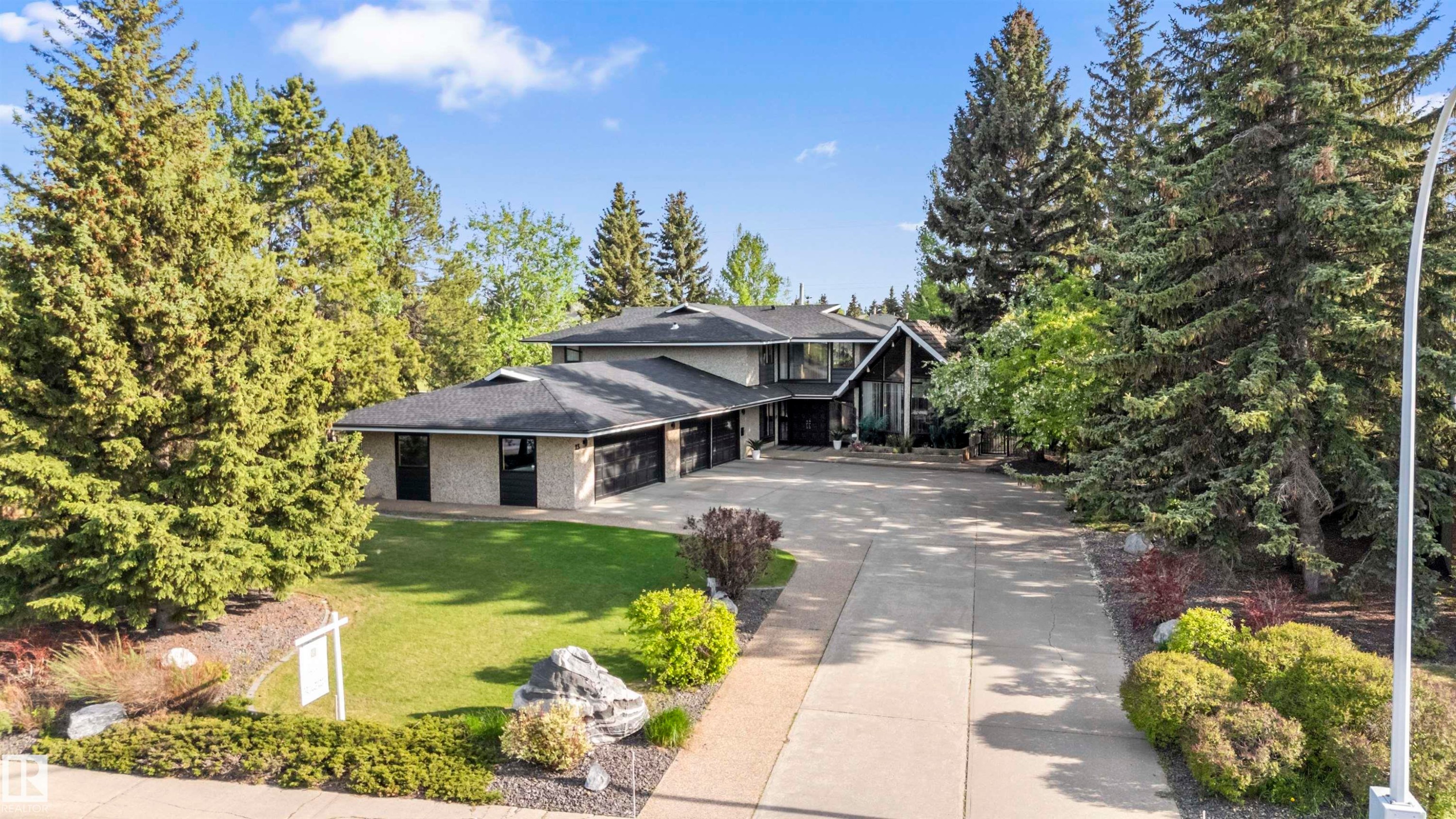 23 Westbrook Drive, Edmonton, AB - Outdoor