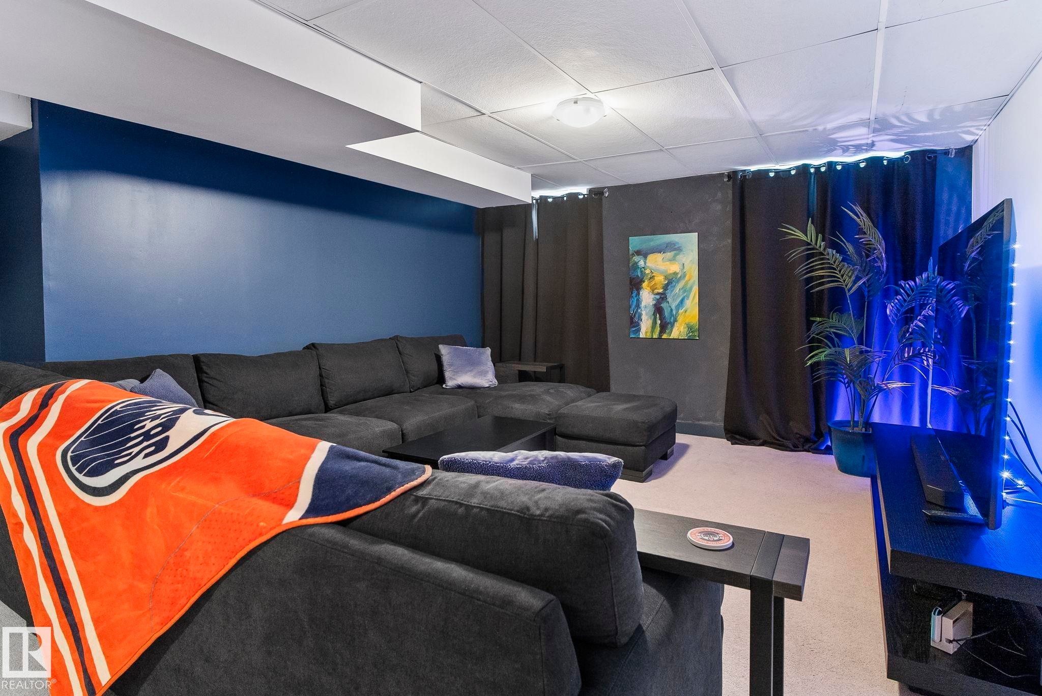 23 Westbrook Drive, Edmonton, AB - Indoor