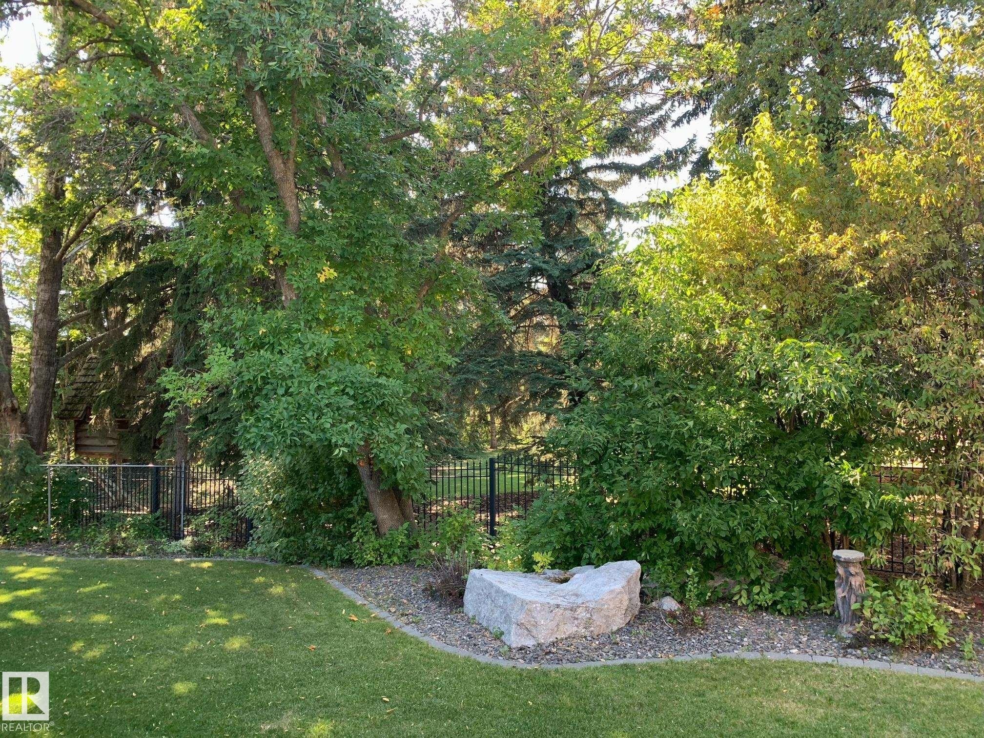 23 Westbrook Drive, Edmonton, AB - Outdoor