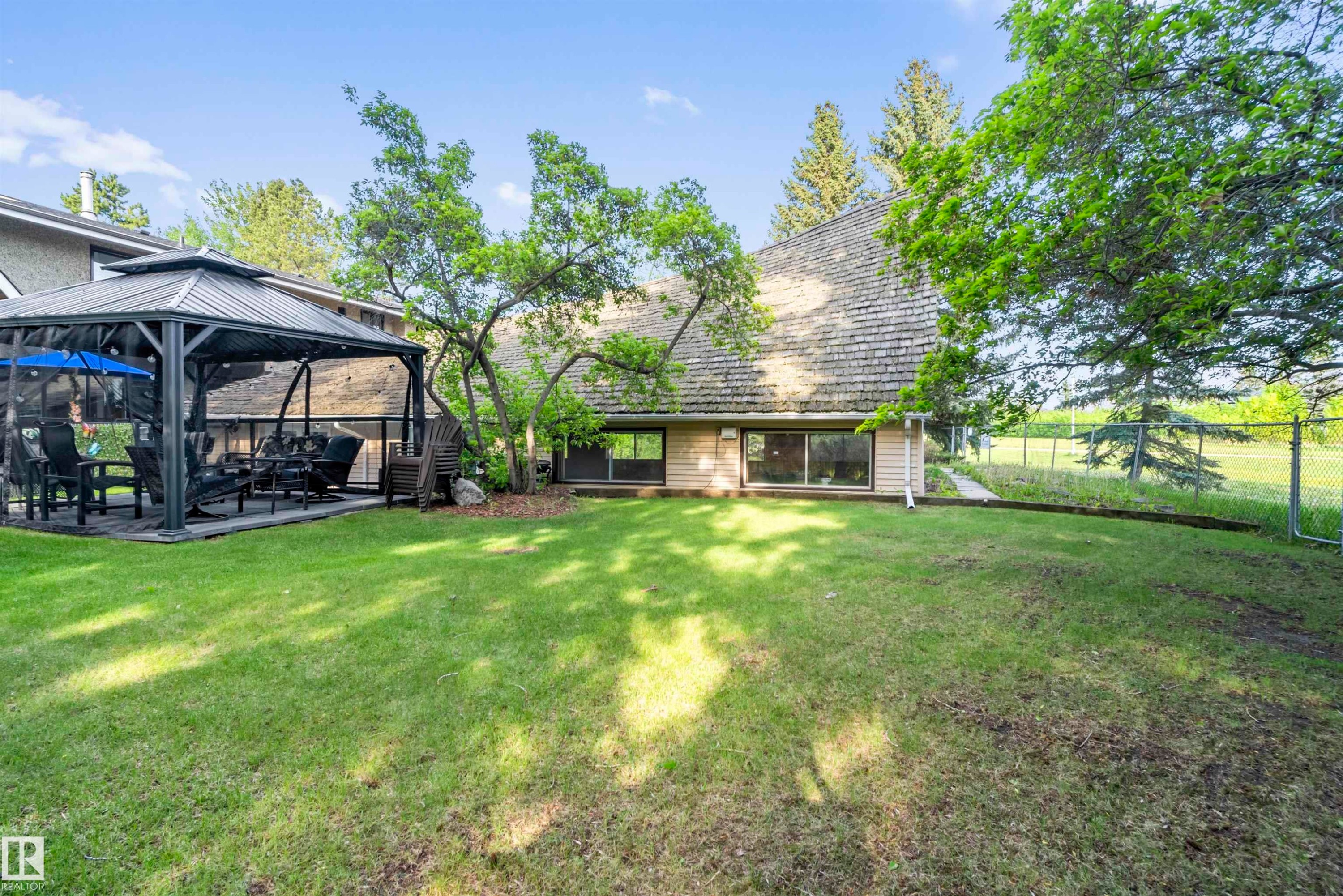 23 Westbrook Drive, Edmonton, AB - Outdoor