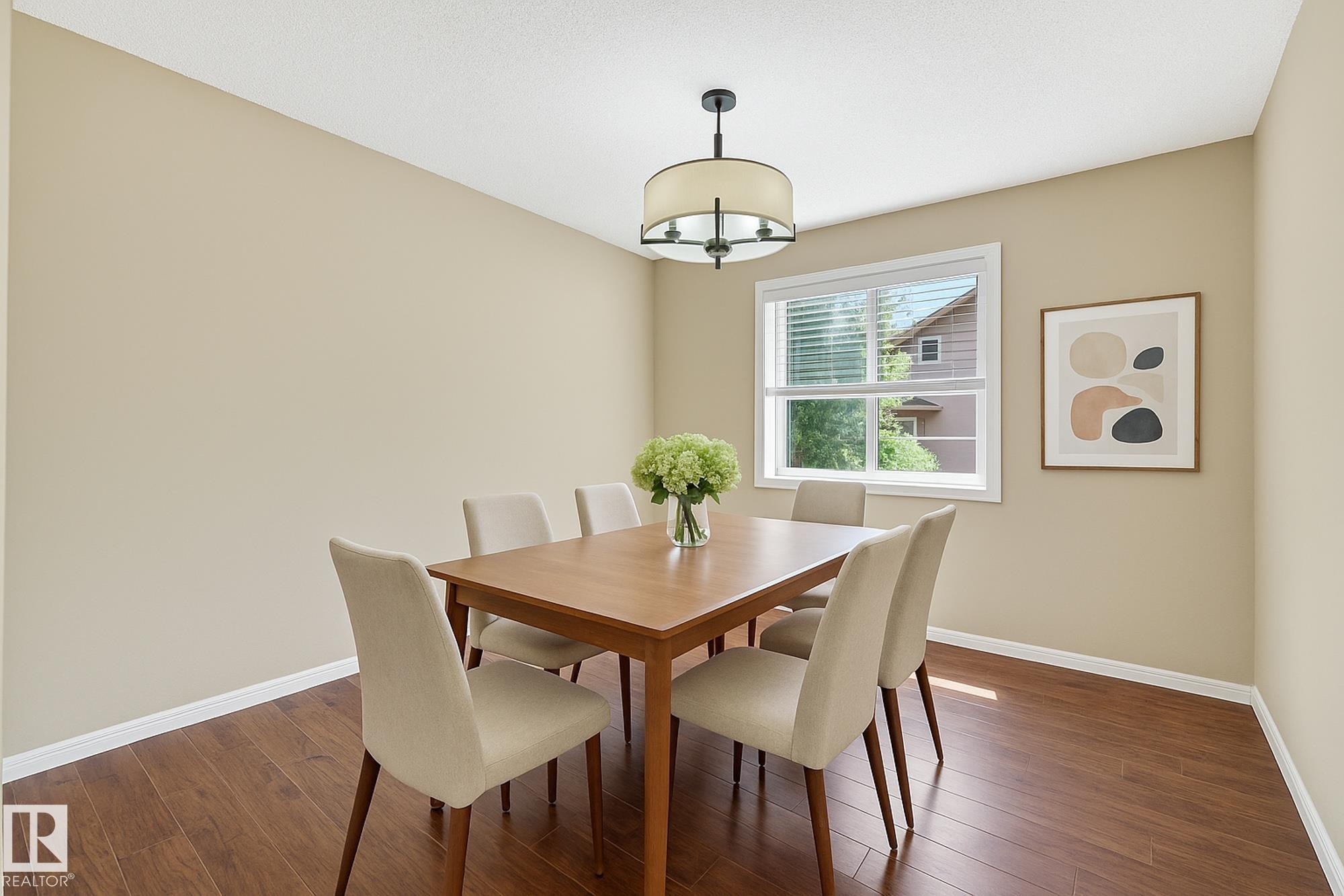 11005 162A Avenue, Edmonton, AB - Indoor Photo Showing Dining Room