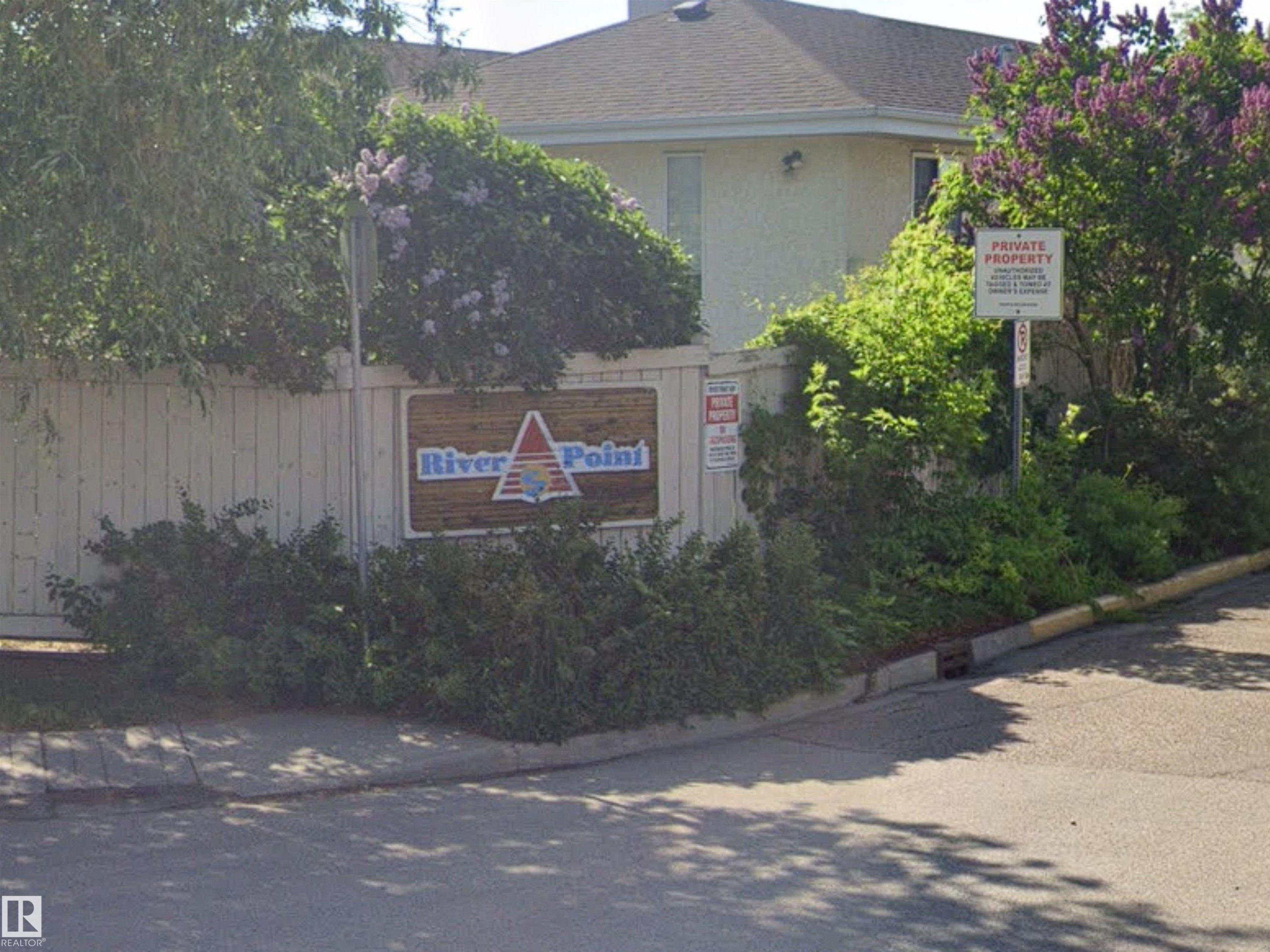 176 River Point(E), Edmonton, AB - Outdoor