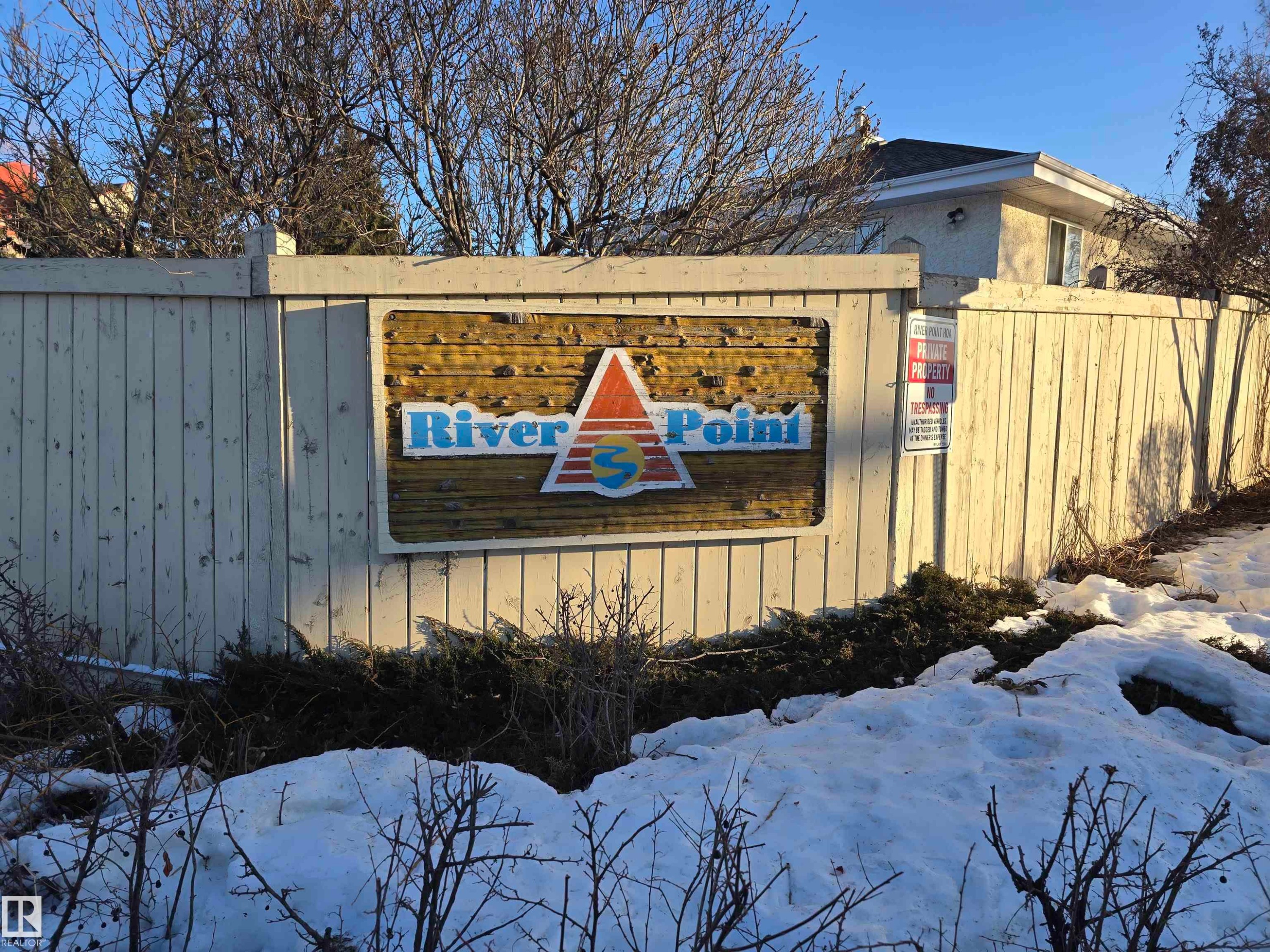 176 River Point(E), Edmonton, AB - Outdoor