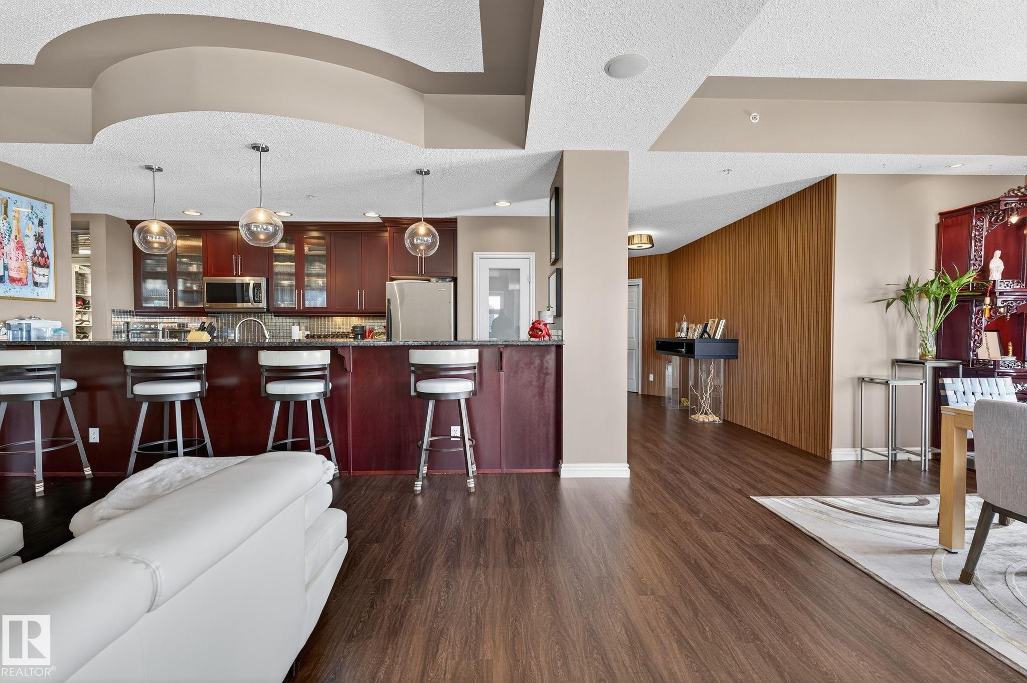 1904 9020 Jasper Avenue, Edmonton, AB - Indoor