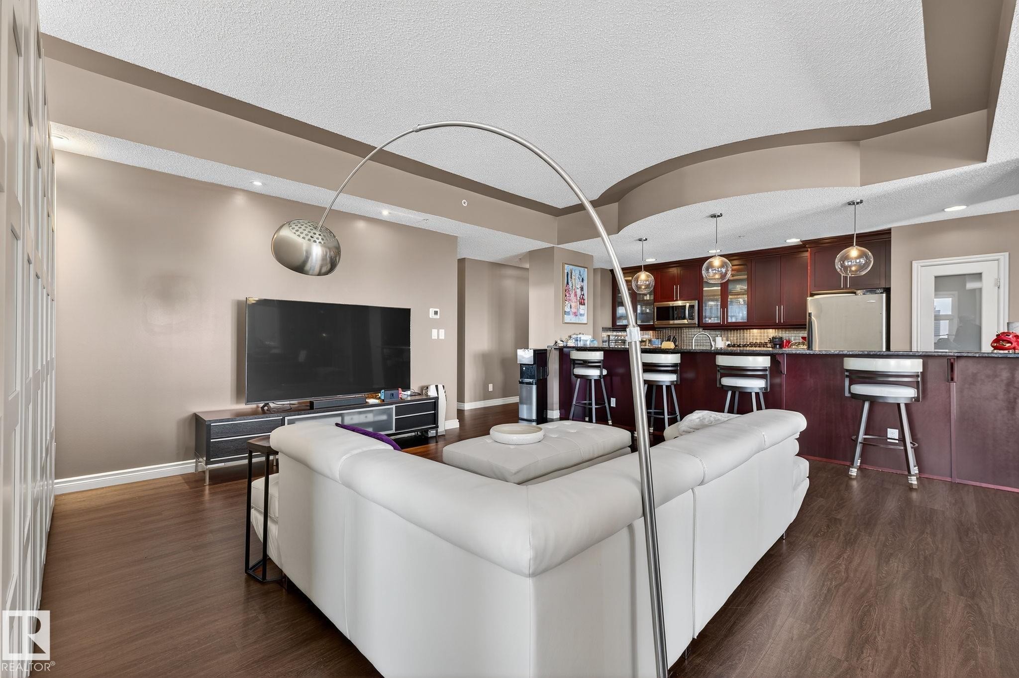 1904 9020 Jasper Avenue, Edmonton, AB - Indoor Photo Showing Living Room