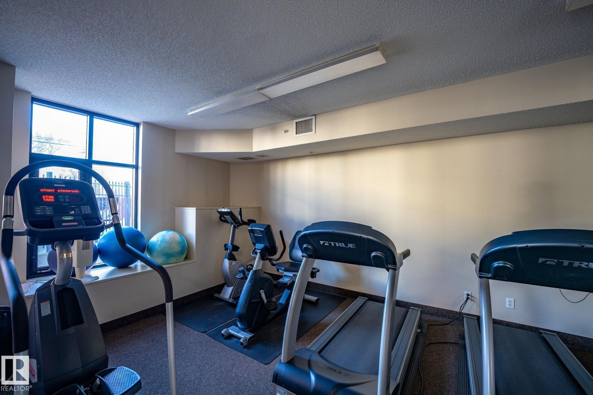 1904 9020 Jasper Avenue, Edmonton, AB - Indoor