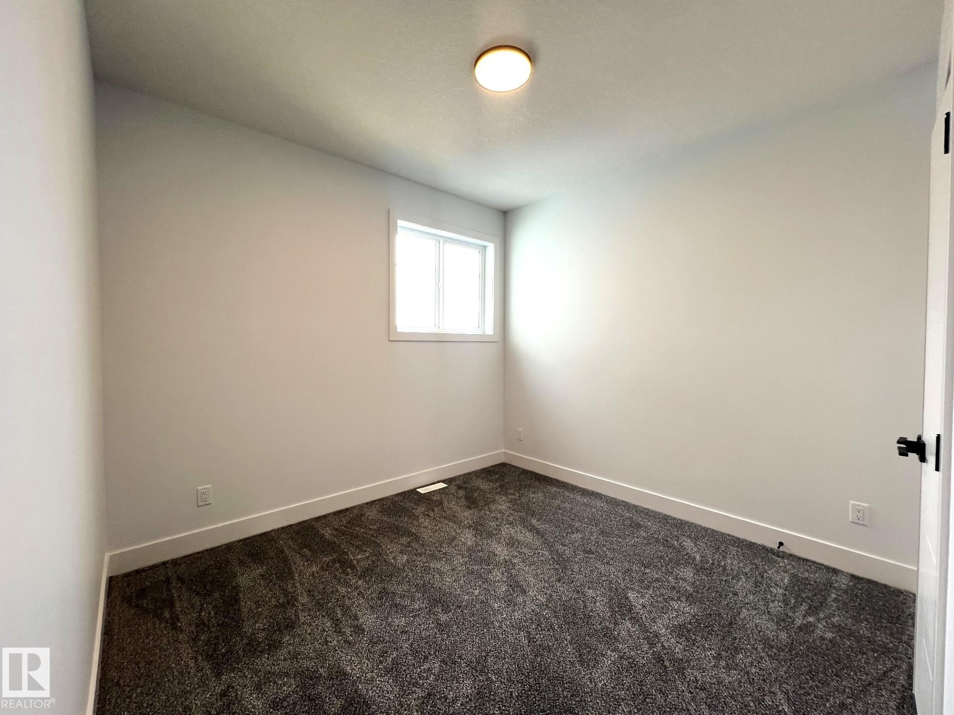 77 Mockingbird Crescent, Fort Saskatchewan, AB - Indoor Photo Showing Other Room