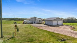5049 50A Avenue Rural Brazeau County, AB T0C 1W0