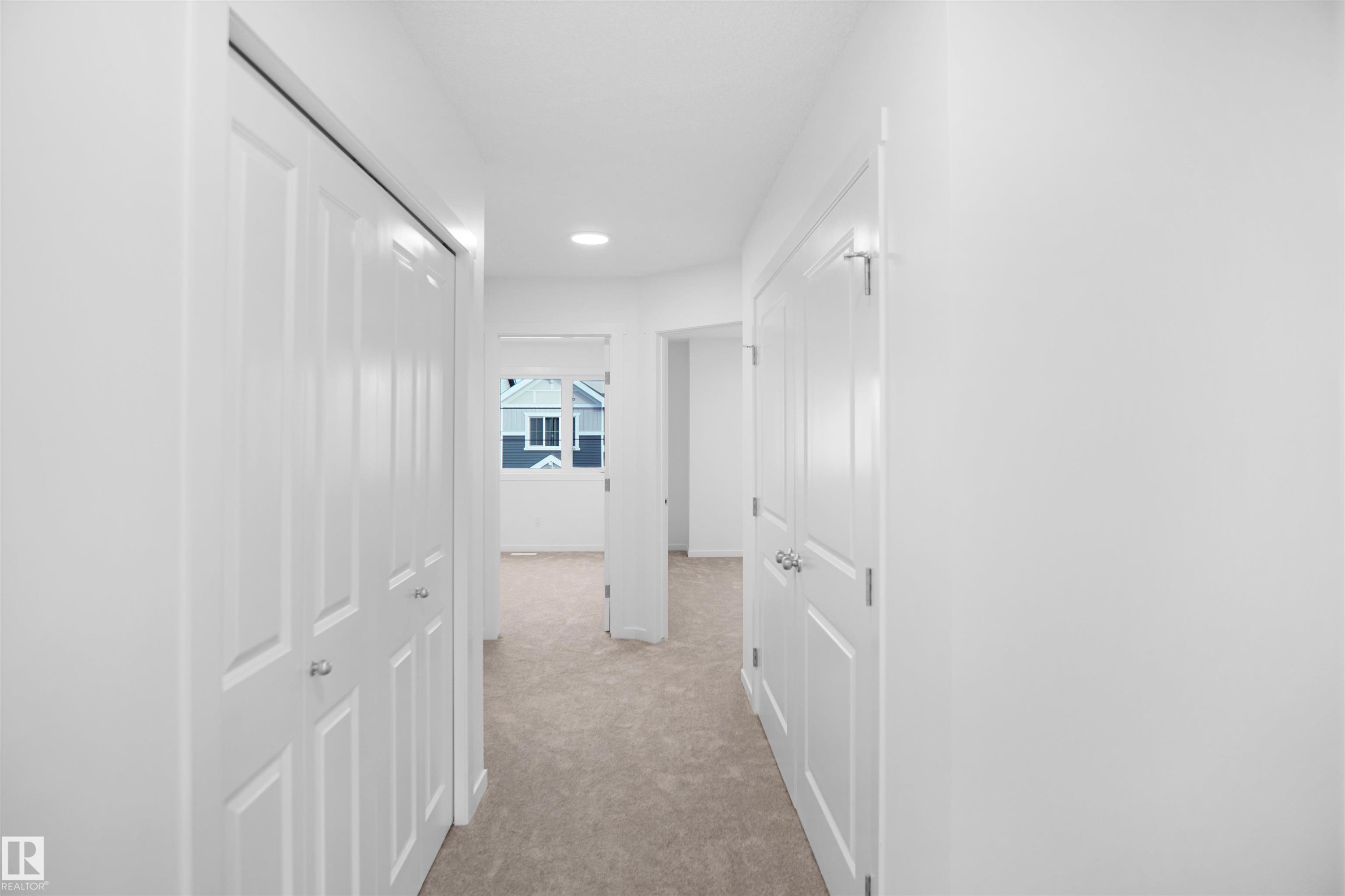 29 1430 Aster Way, Edmonton, AB - Indoor Photo Showing Other Room