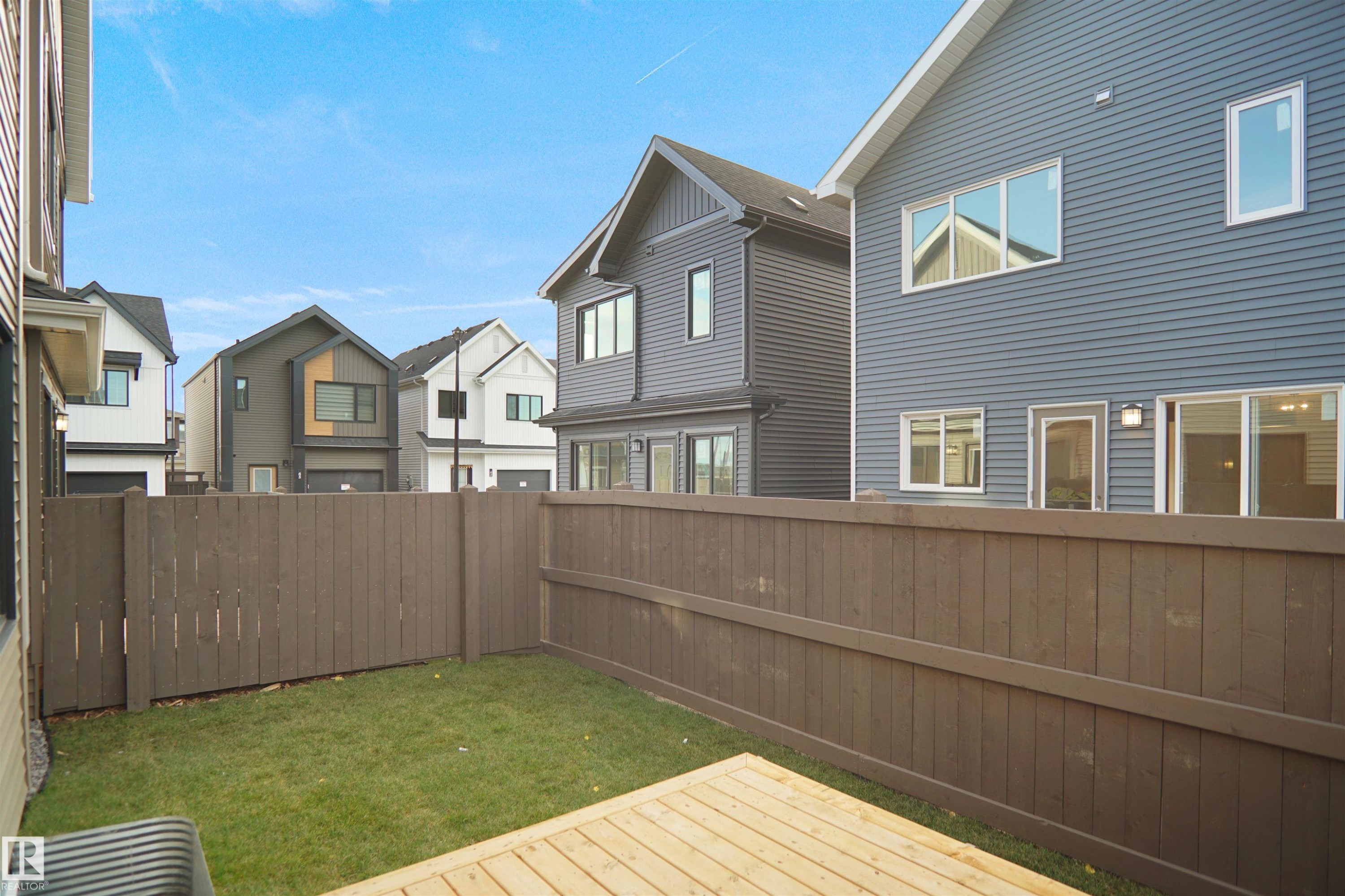 29 1430 Aster Way, Edmonton, AB - Outdoor