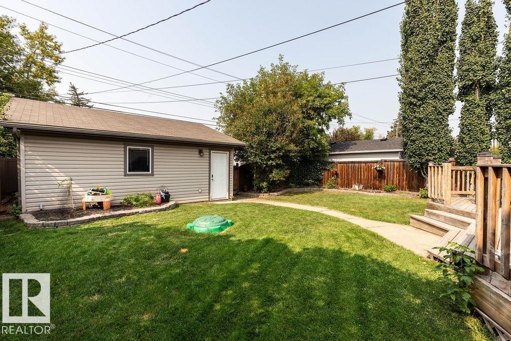 8916 148 Street, Edmonton, AB - Outdoor