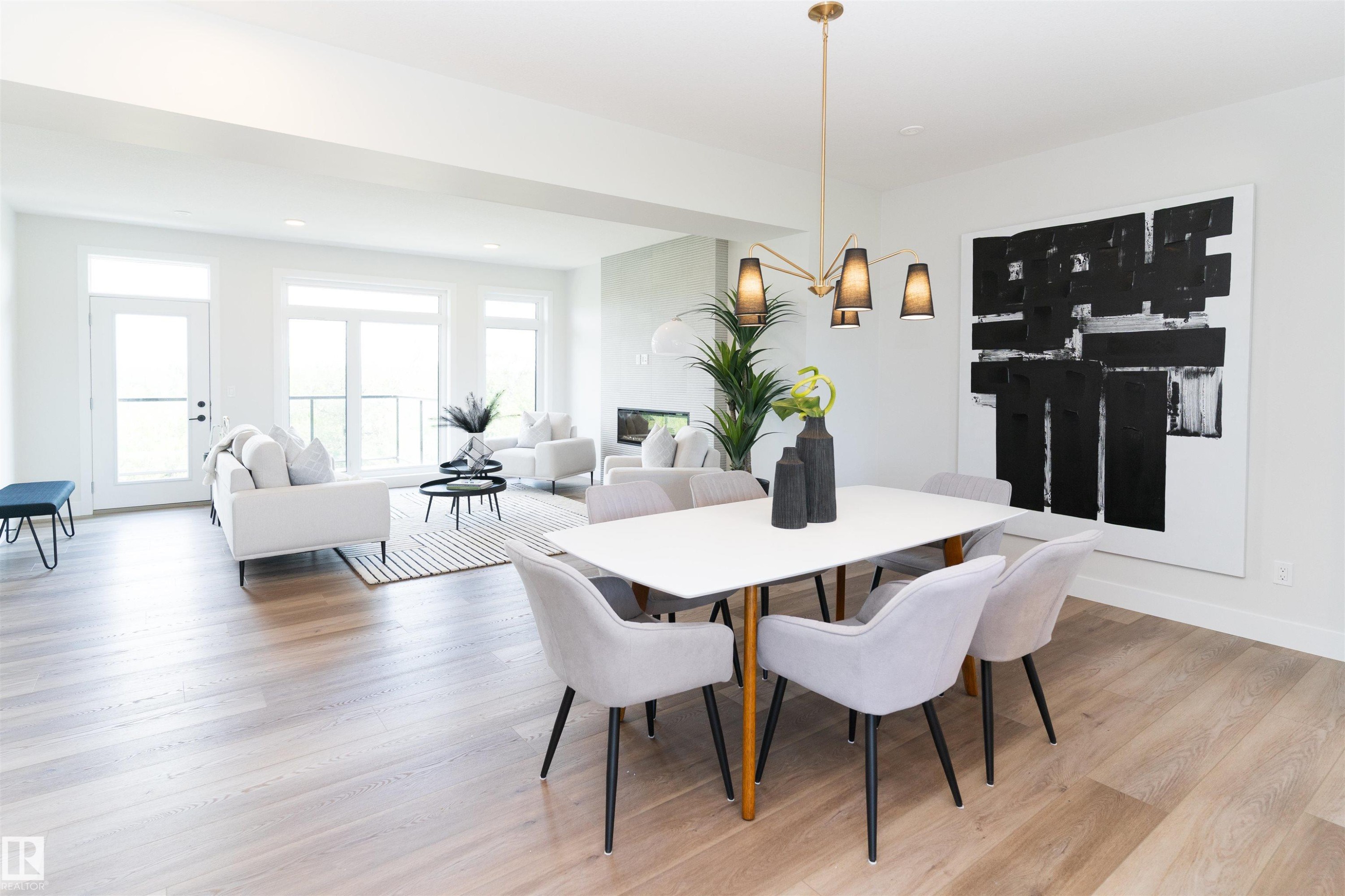 26 7121 May Crescent, Edmonton, AB - Indoor