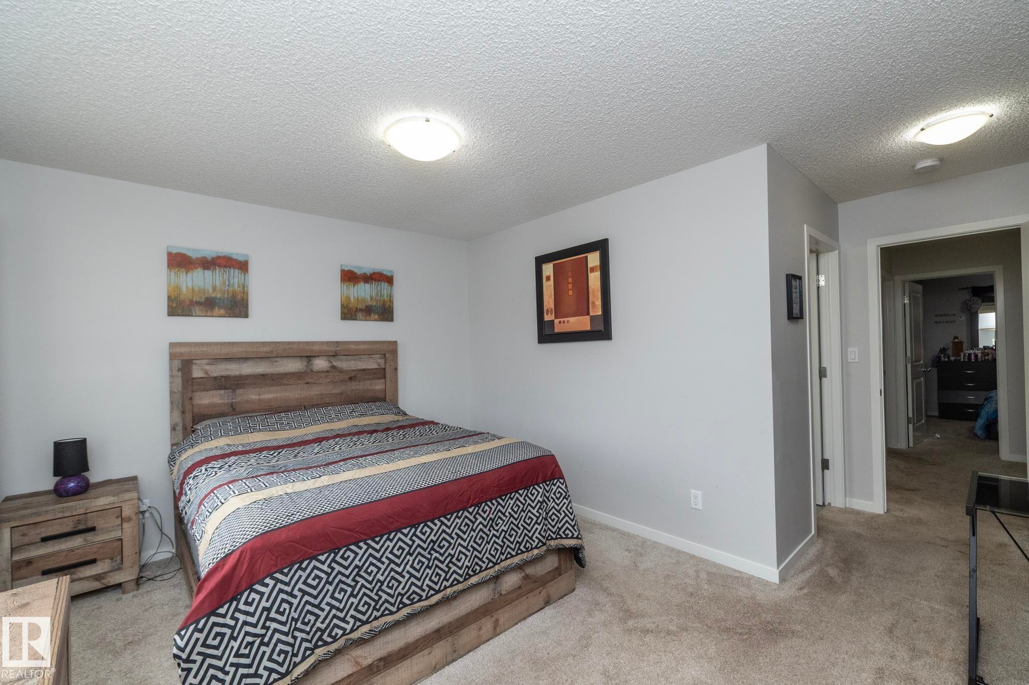 7712 Eifert Crescent, Edmonton, AB - Indoor Photo Showing Bedroom