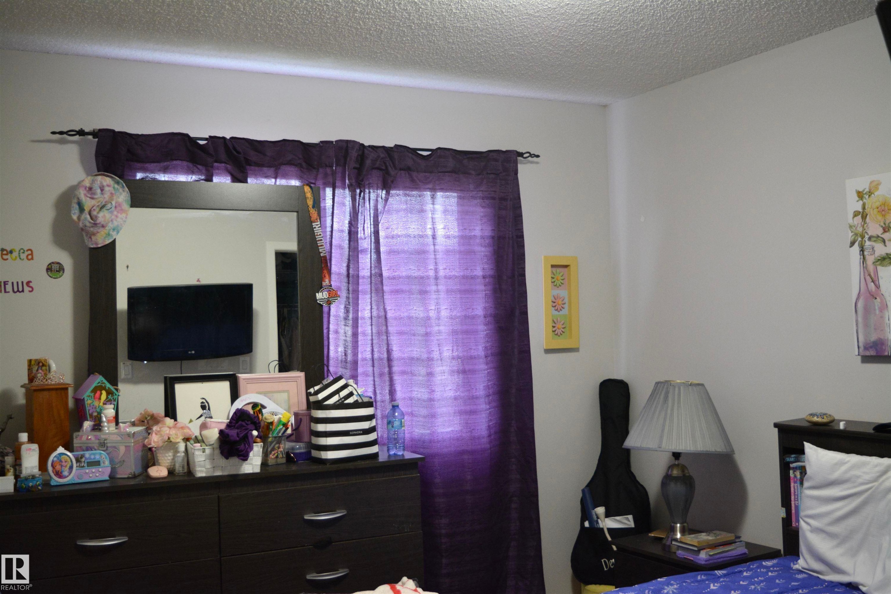 7712 Eifert Crescent, Edmonton, AB - Indoor