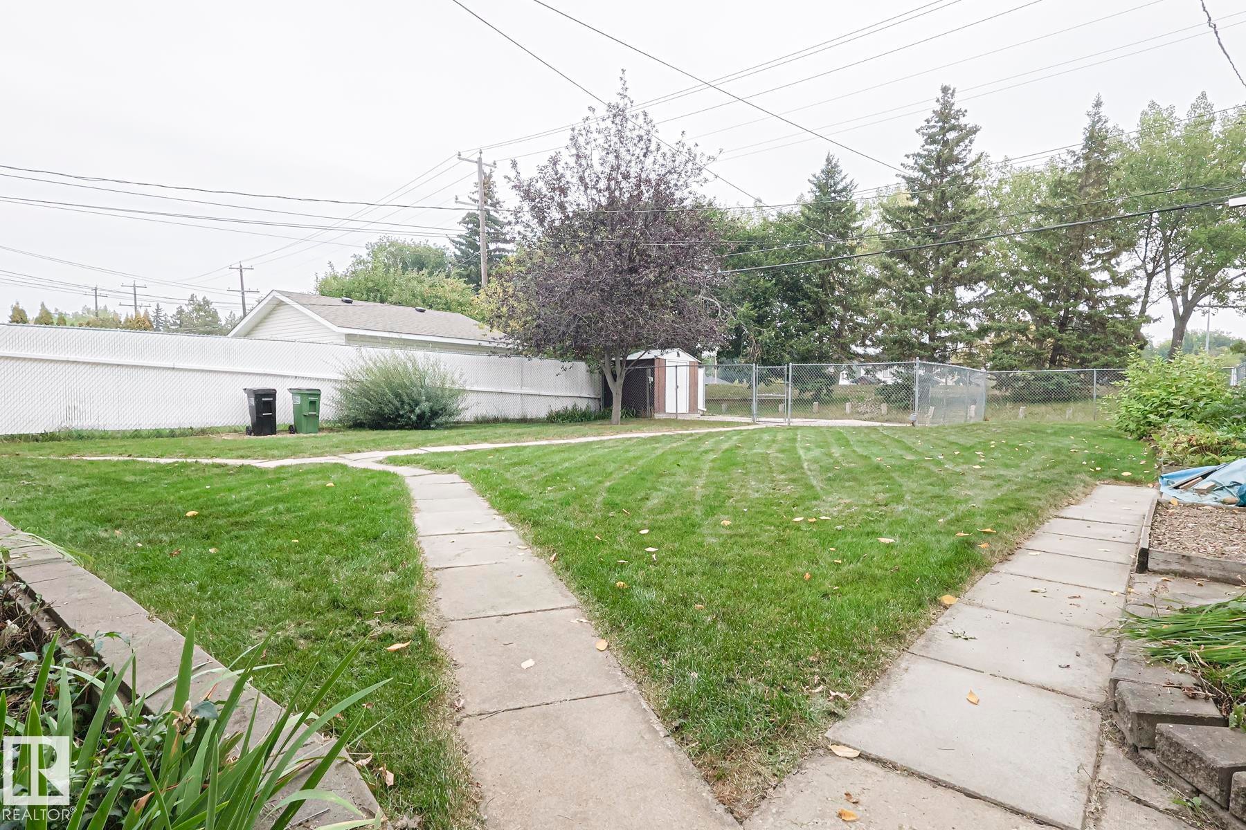 Edmonton, AB - Outdoor