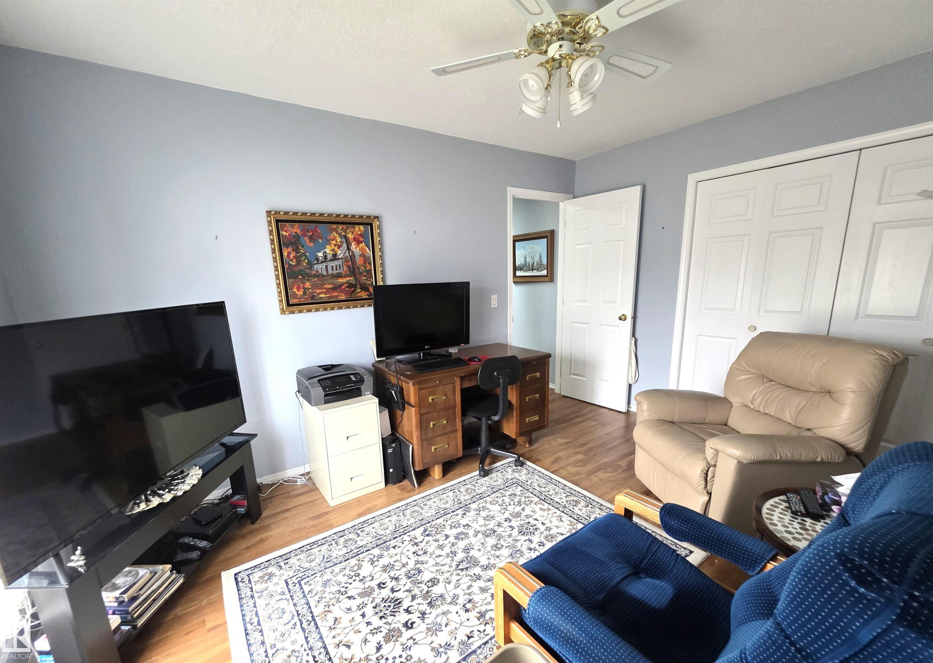 208 Ravine Villa(S), Leduc, AB - Indoor Photo Showing Other Room