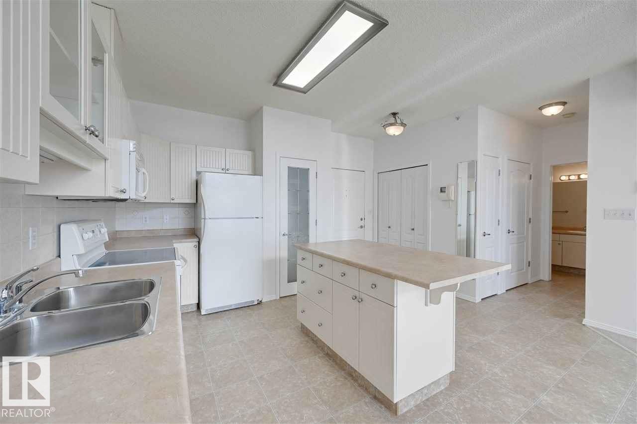 Edmonton, AB - Indoor Photo Showing Kitchen With Double Sink