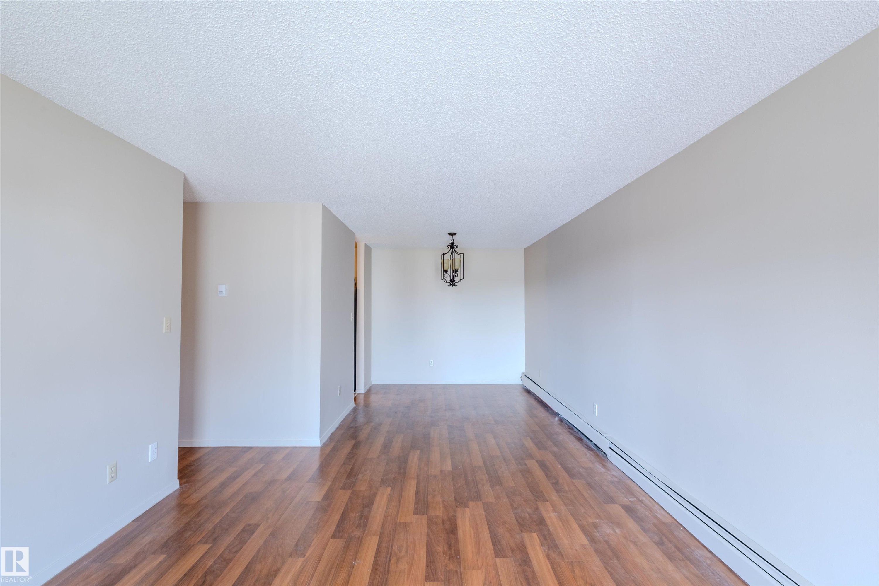 311 2624 Mill Woods Road E, Edmonton, AB - Indoor Photo Showing Other Room