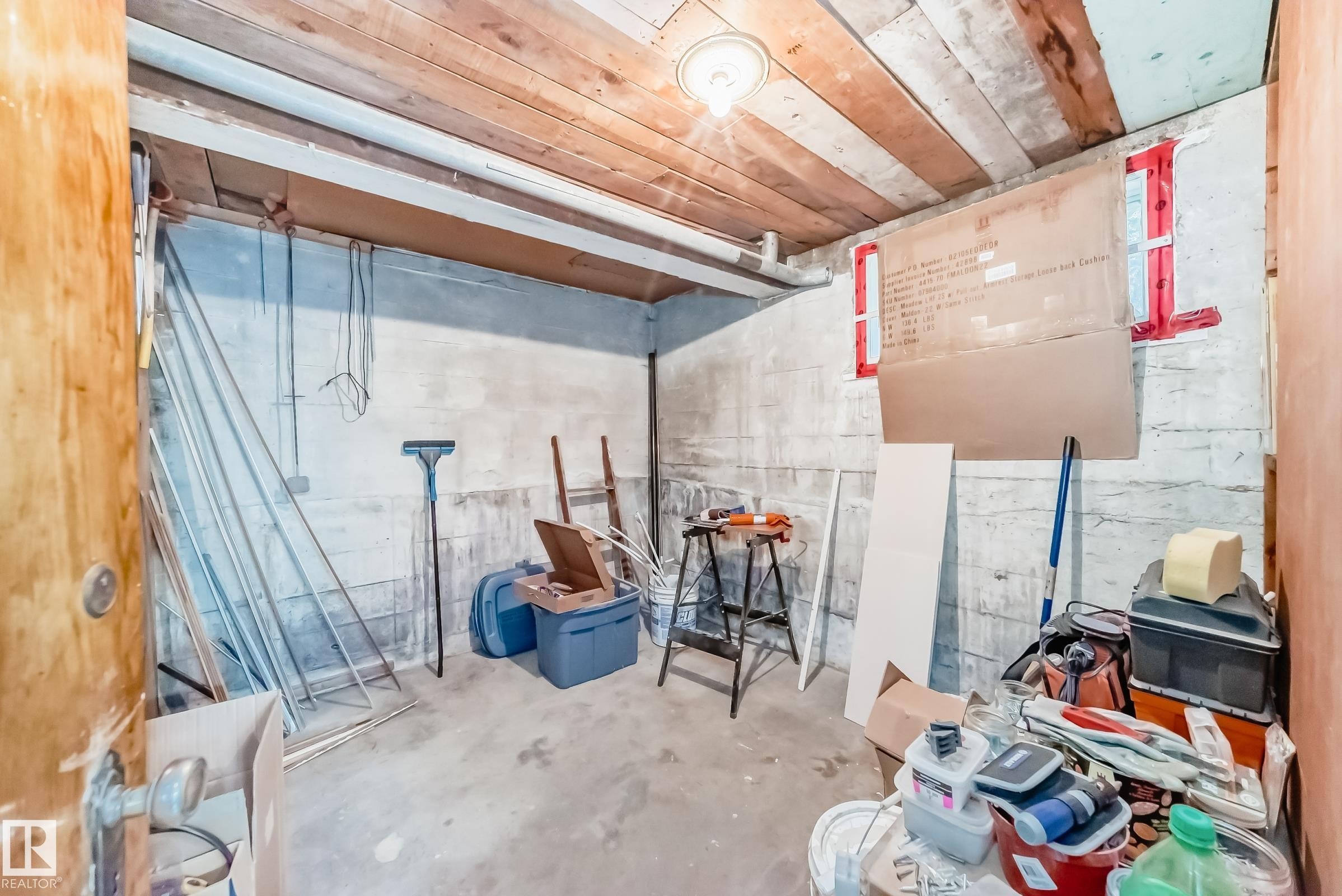 11233 95 Street, Edmonton, AB - Indoor Photo Showing Other Room